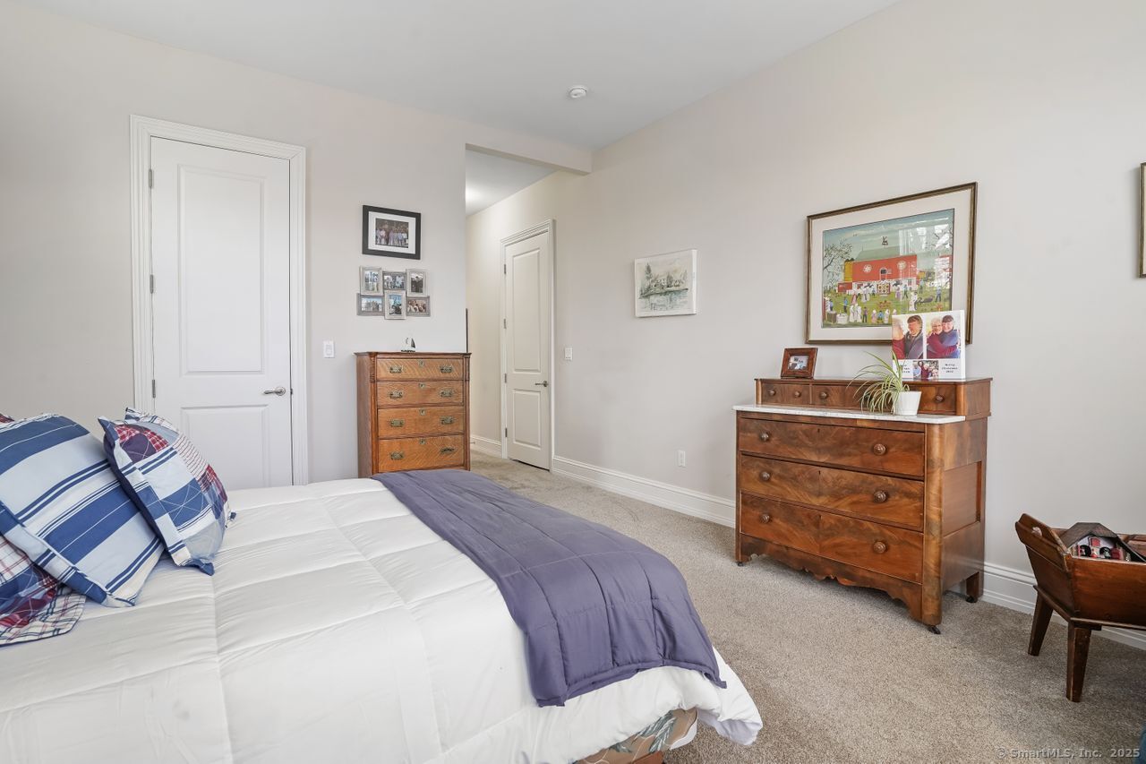 75 Stone Ridge Way APT 3B