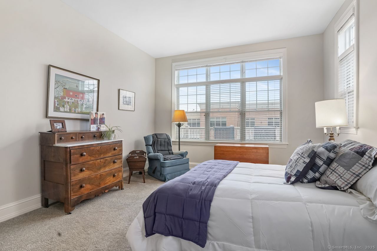75 Stone Ridge Way APT 3B
