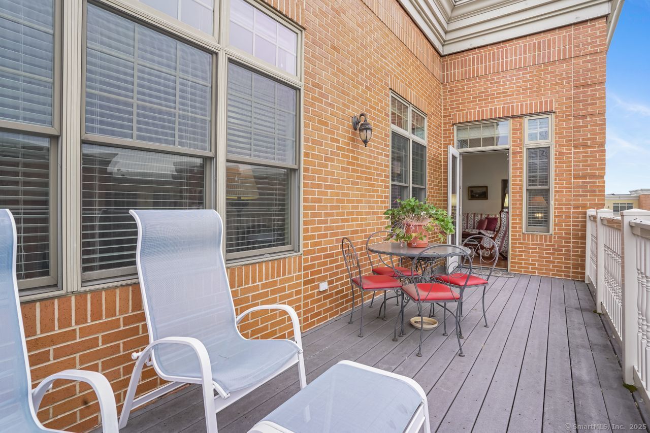 75 Stone Ridge Way APT 3B