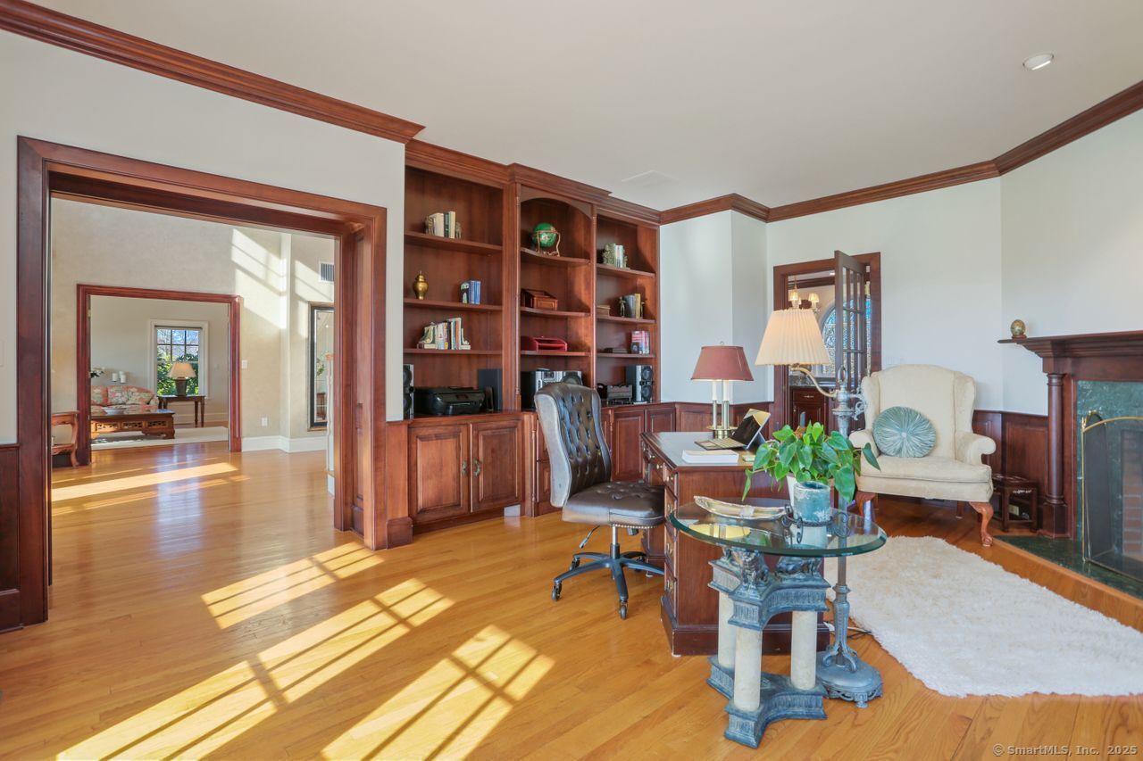 7 Long Meadow Lane