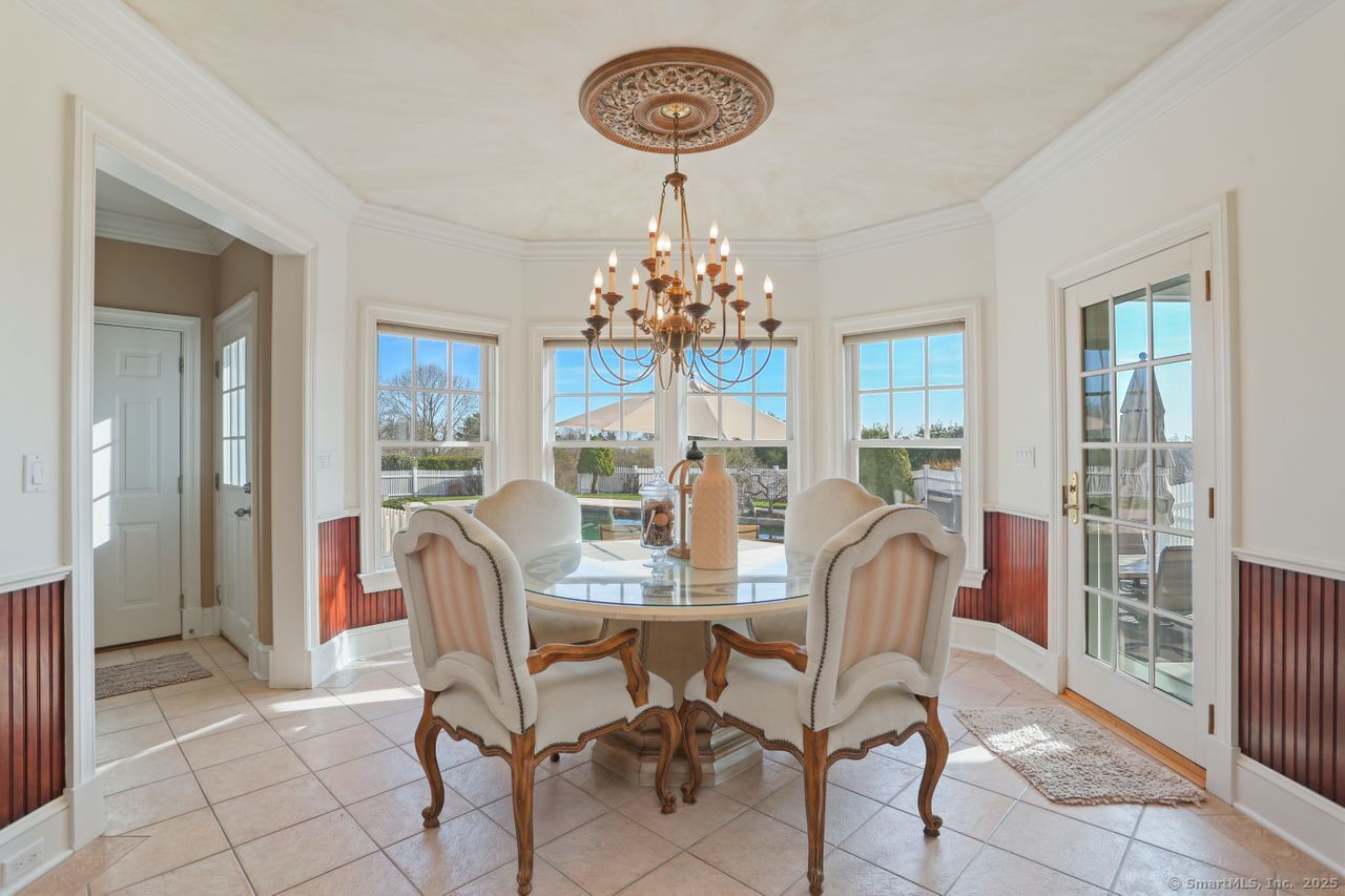 7 Long Meadow Lane