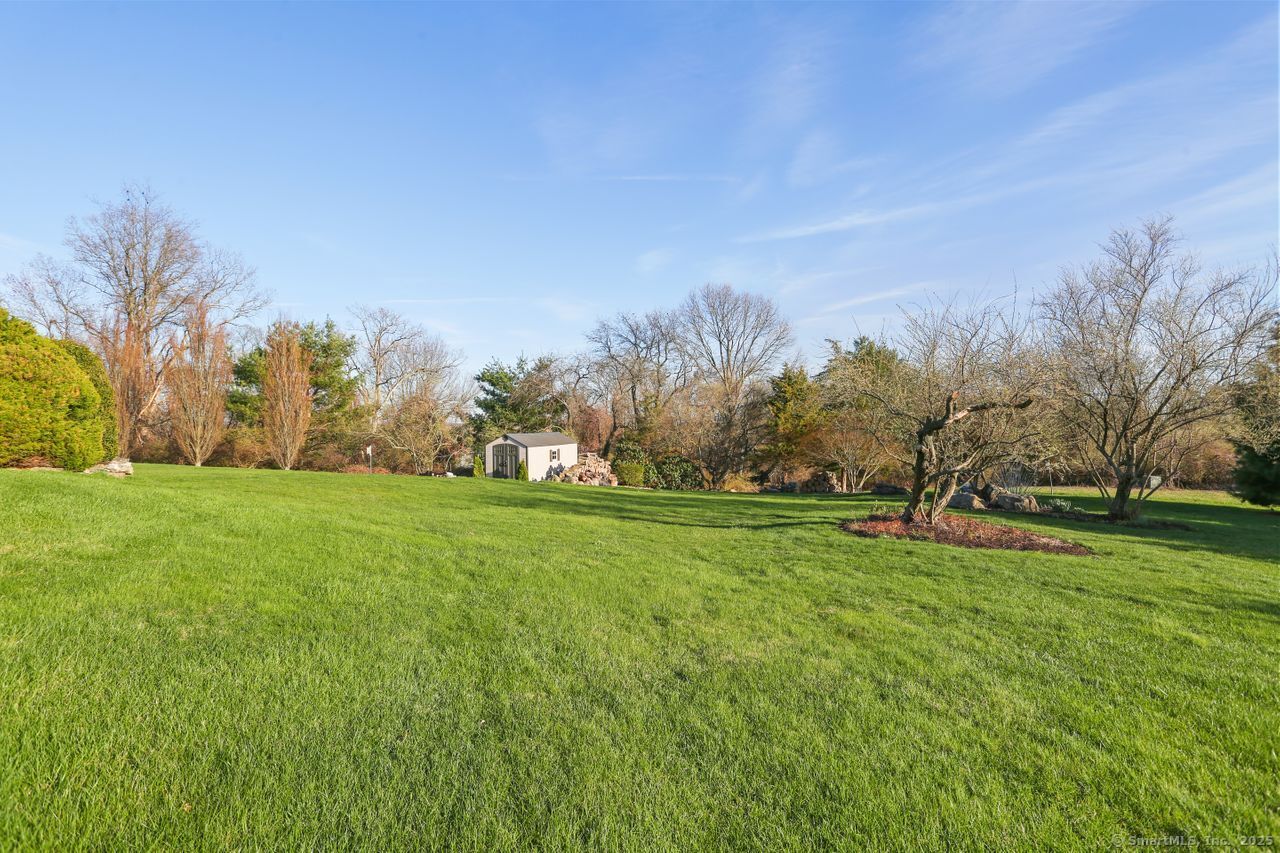 7 Long Meadow Lane