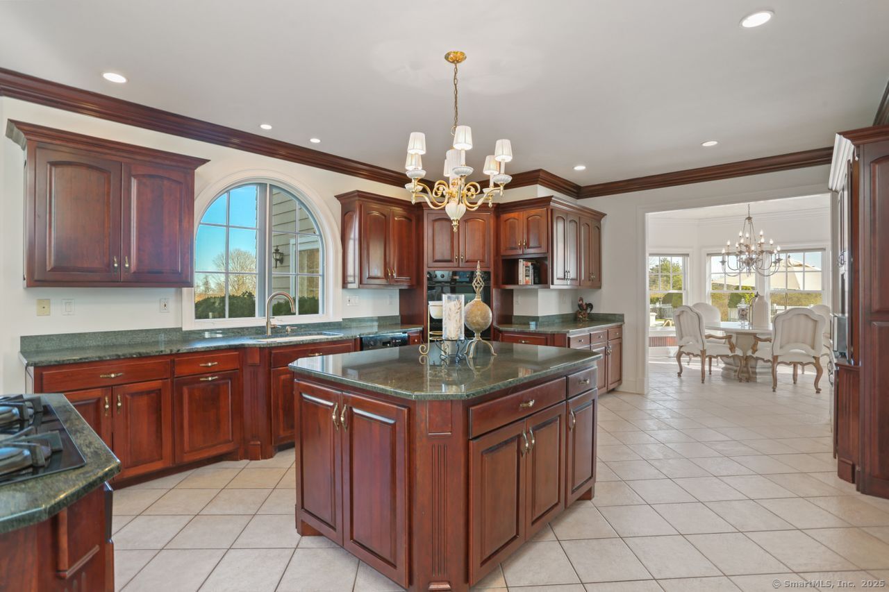 7 Long Meadow Lane