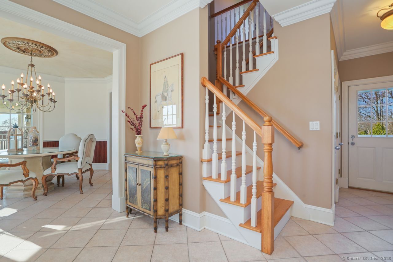 7 Long Meadow Lane
