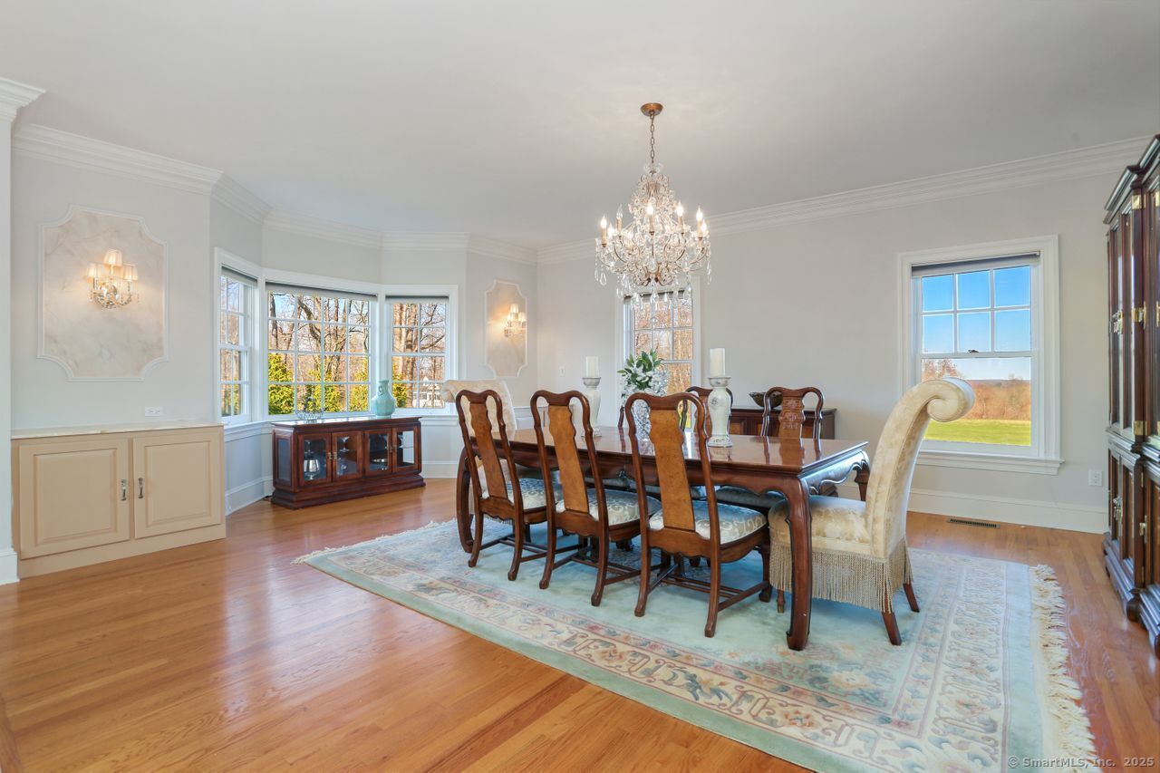 7 Long Meadow Lane