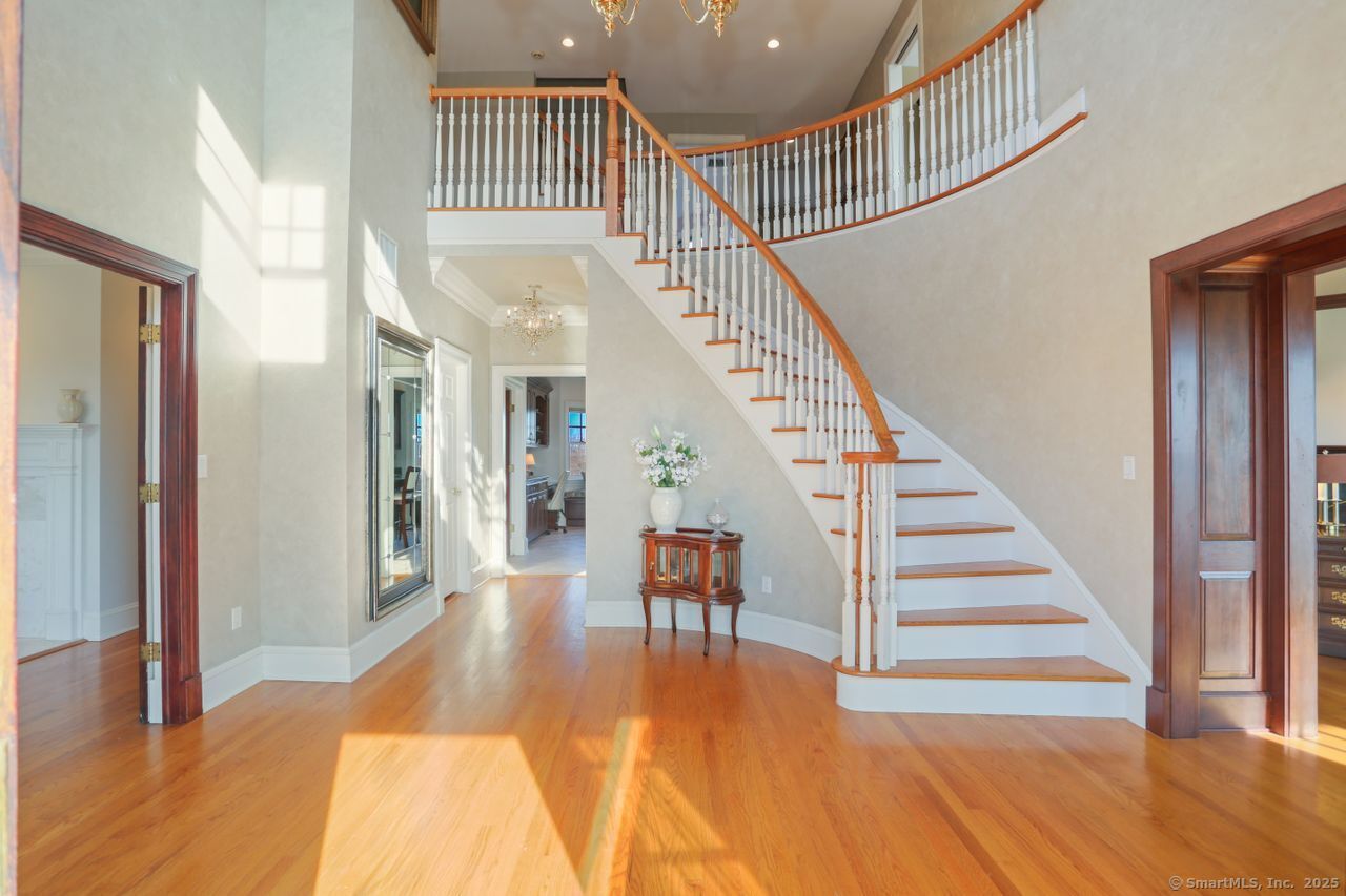 7 Long Meadow Lane