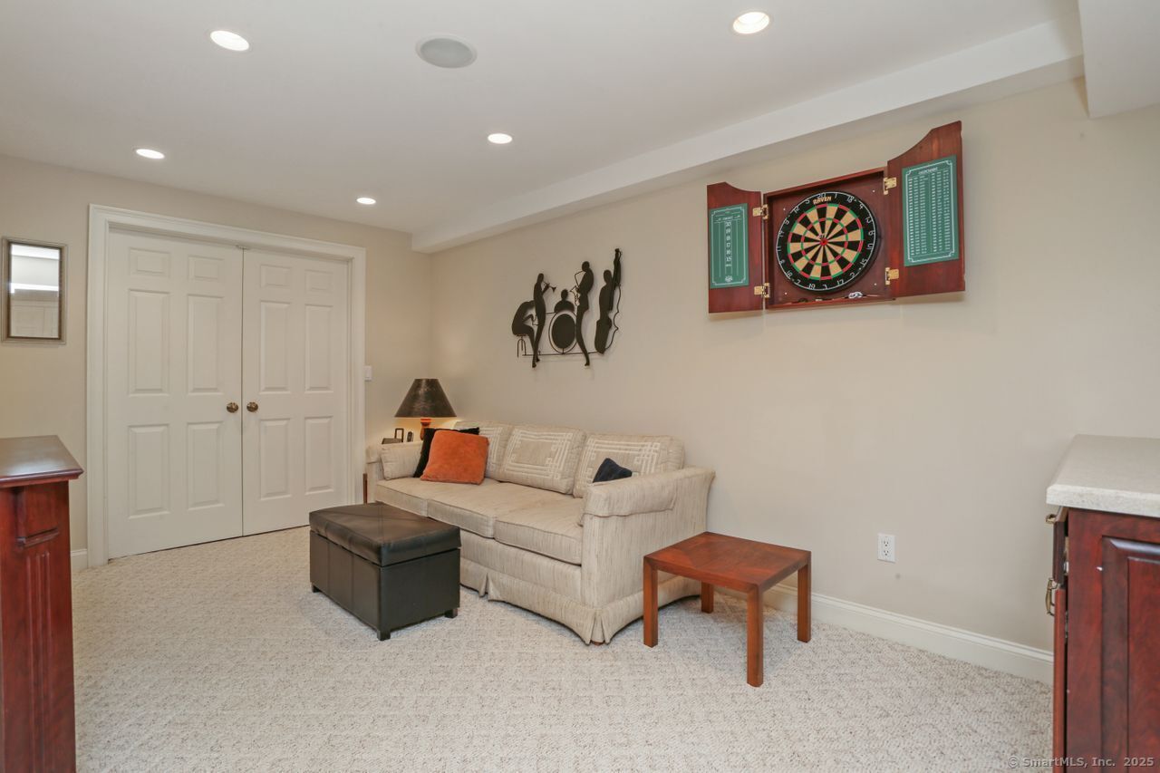 7 Long Meadow Lane