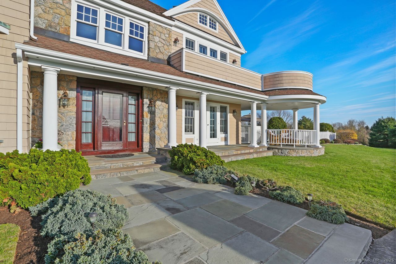 7 Long Meadow Lane