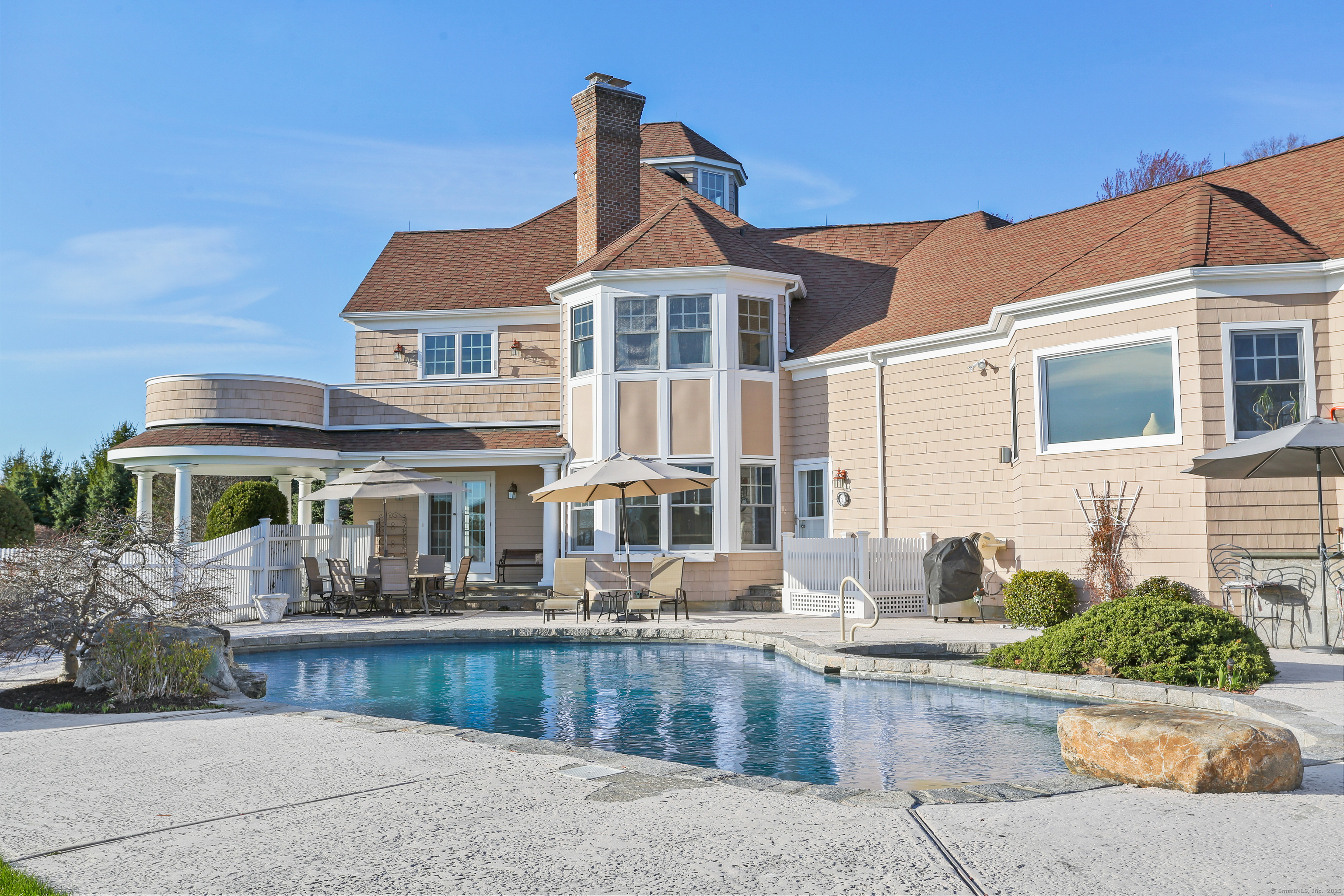 7 Long Meadow Lane