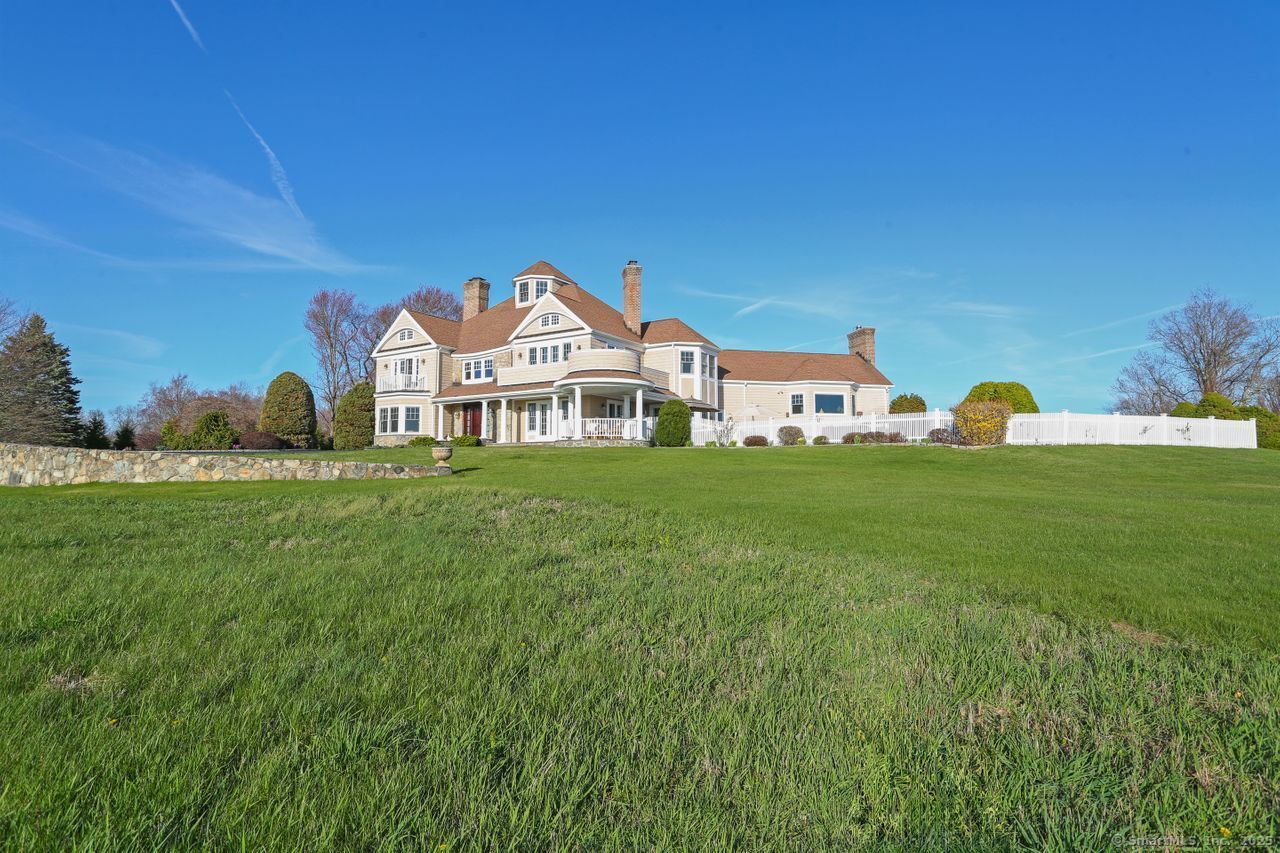 7 Long Meadow Lane