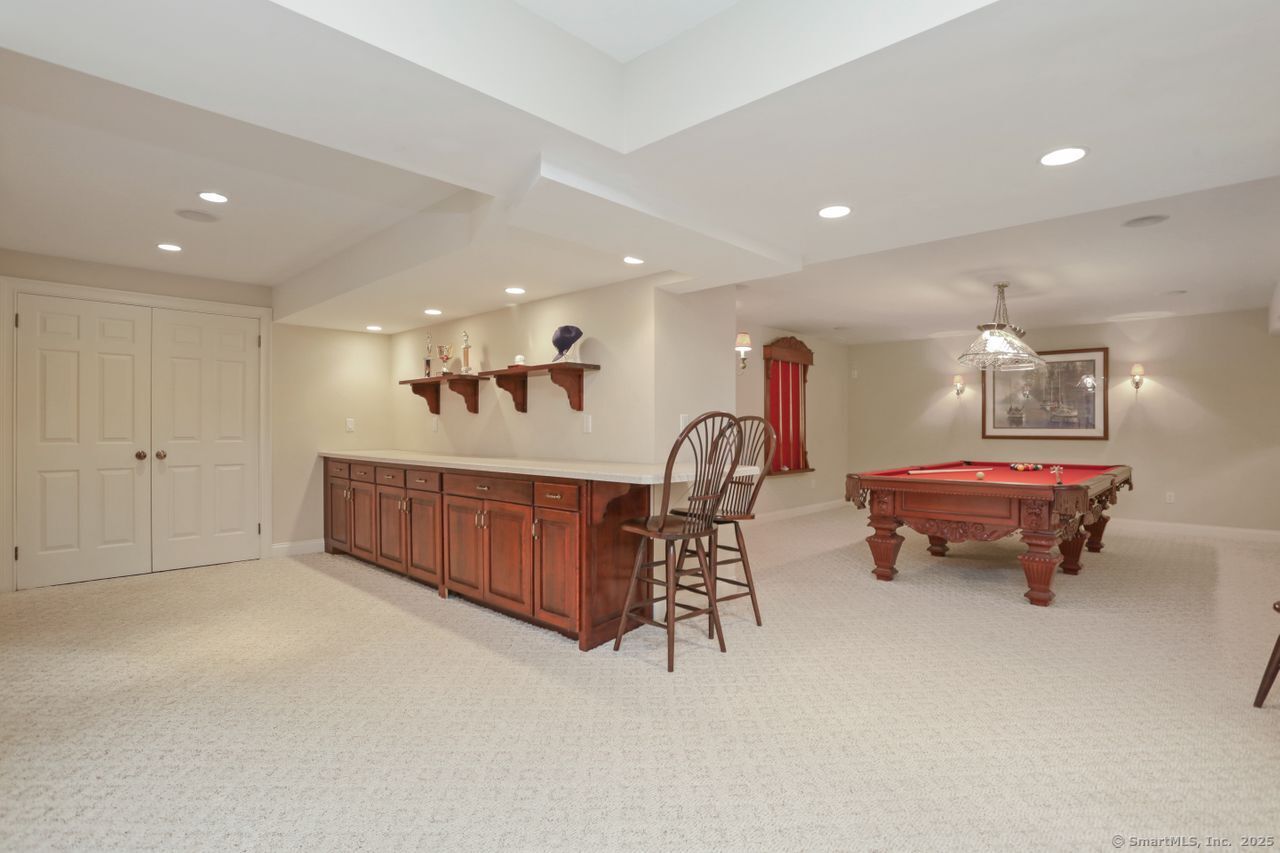 7 Long Meadow Lane