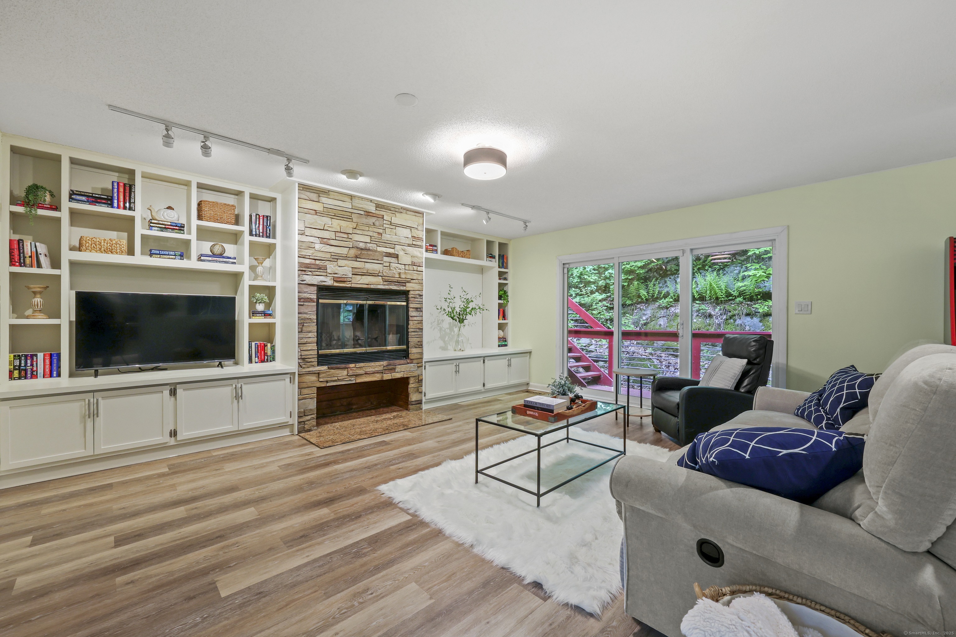 114 Mountain View Road