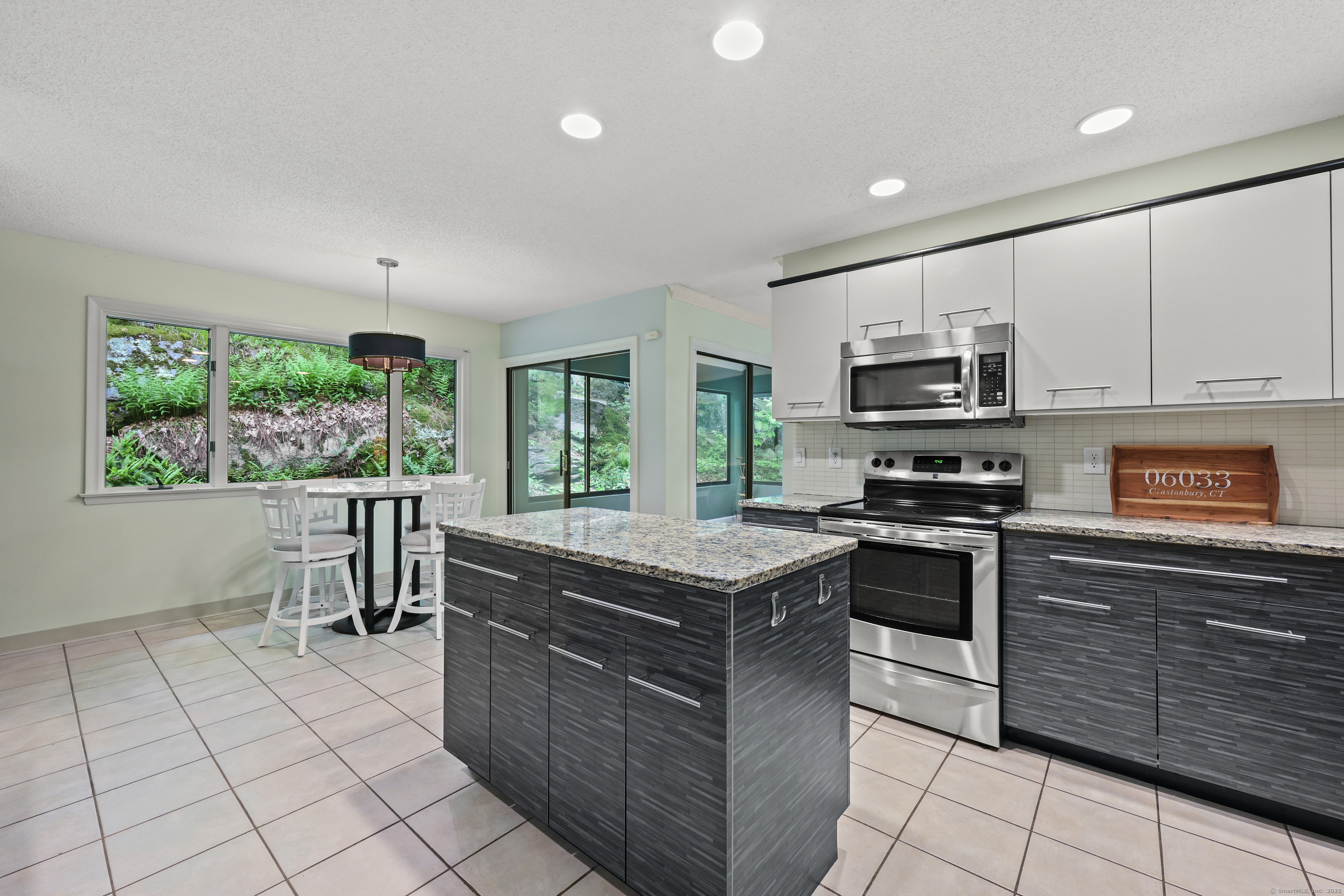 114 Mountain View Road