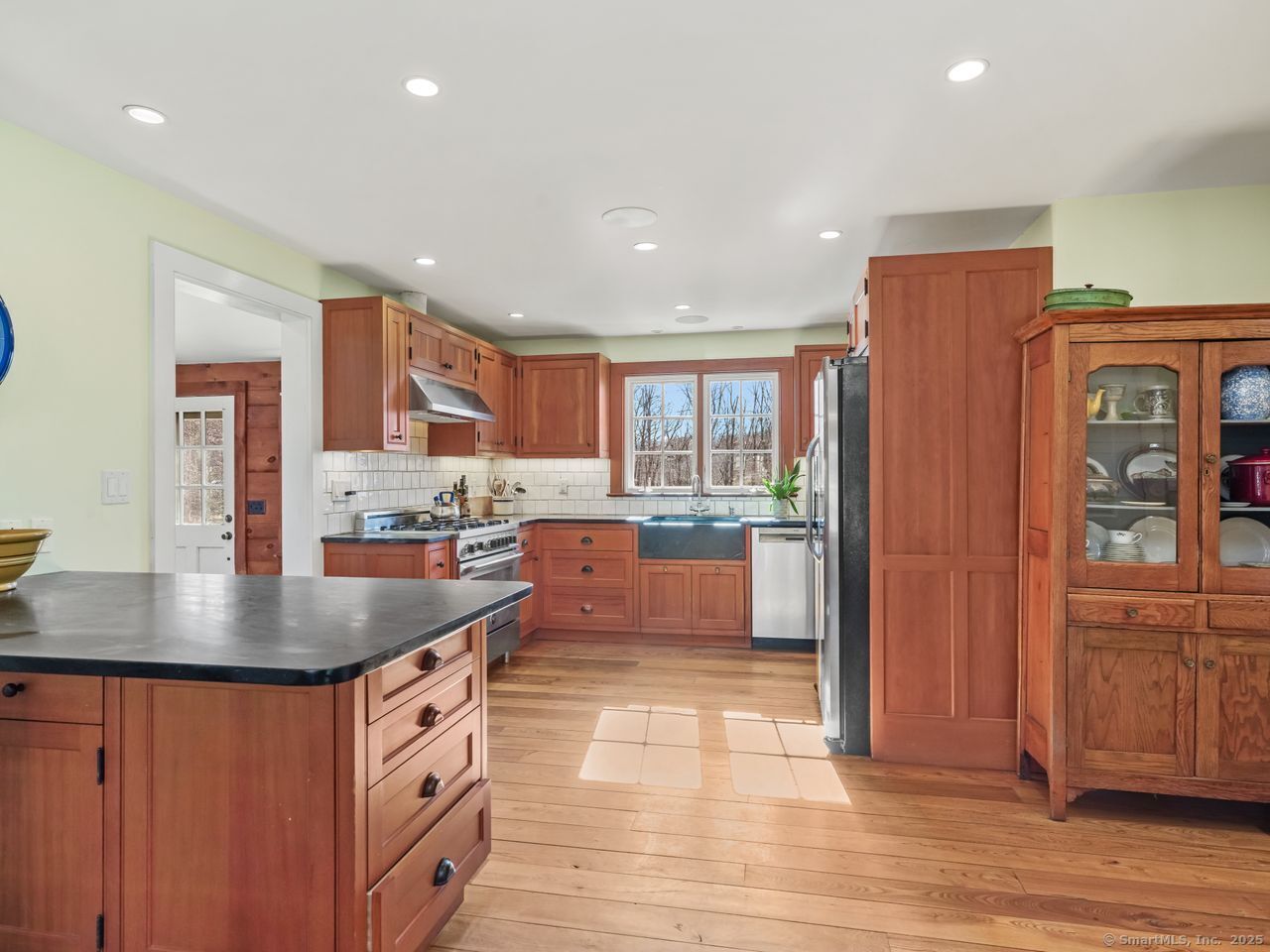 44 Meadow Ridge Drive
