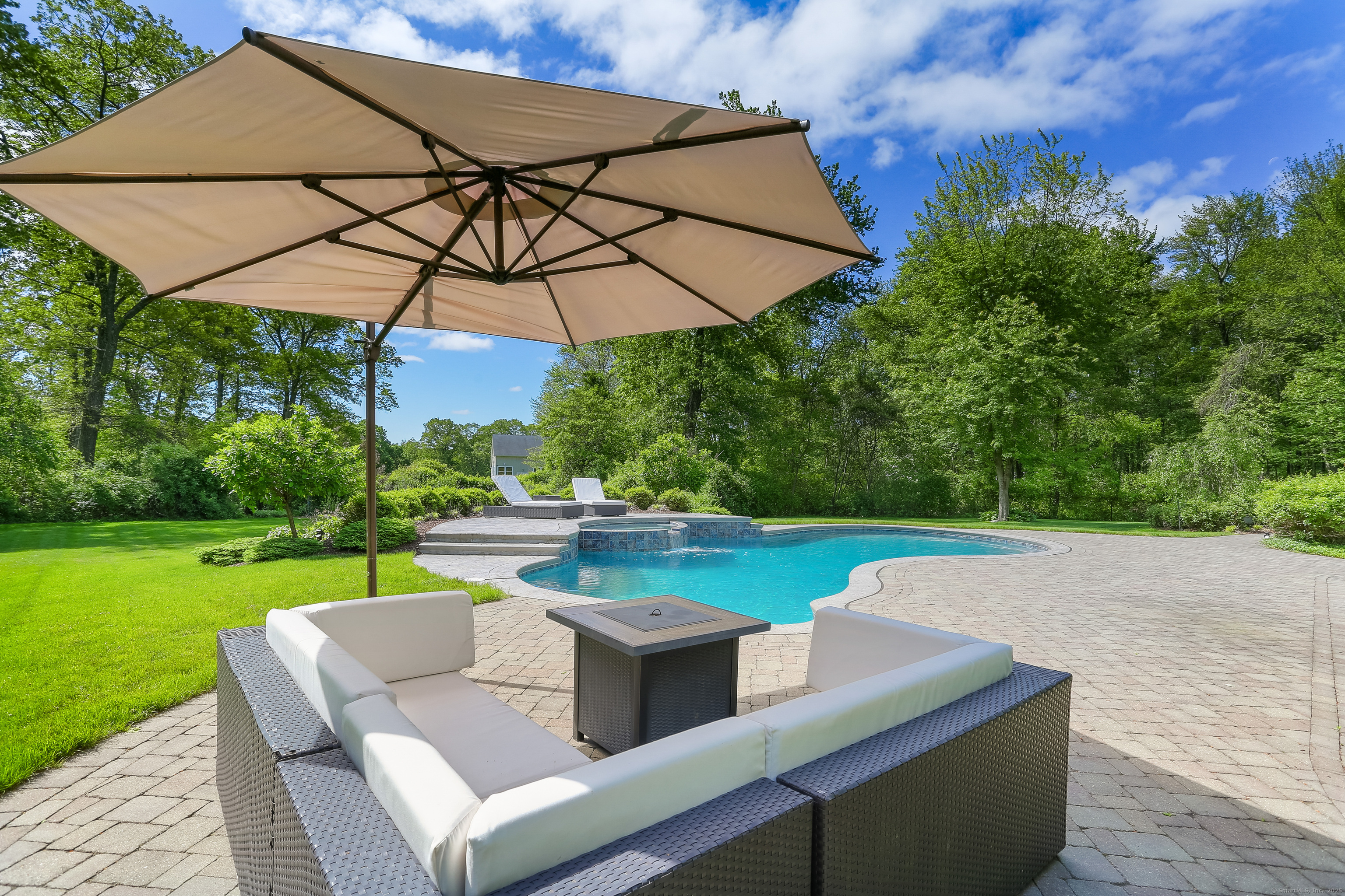 10 Easton Heights Lane