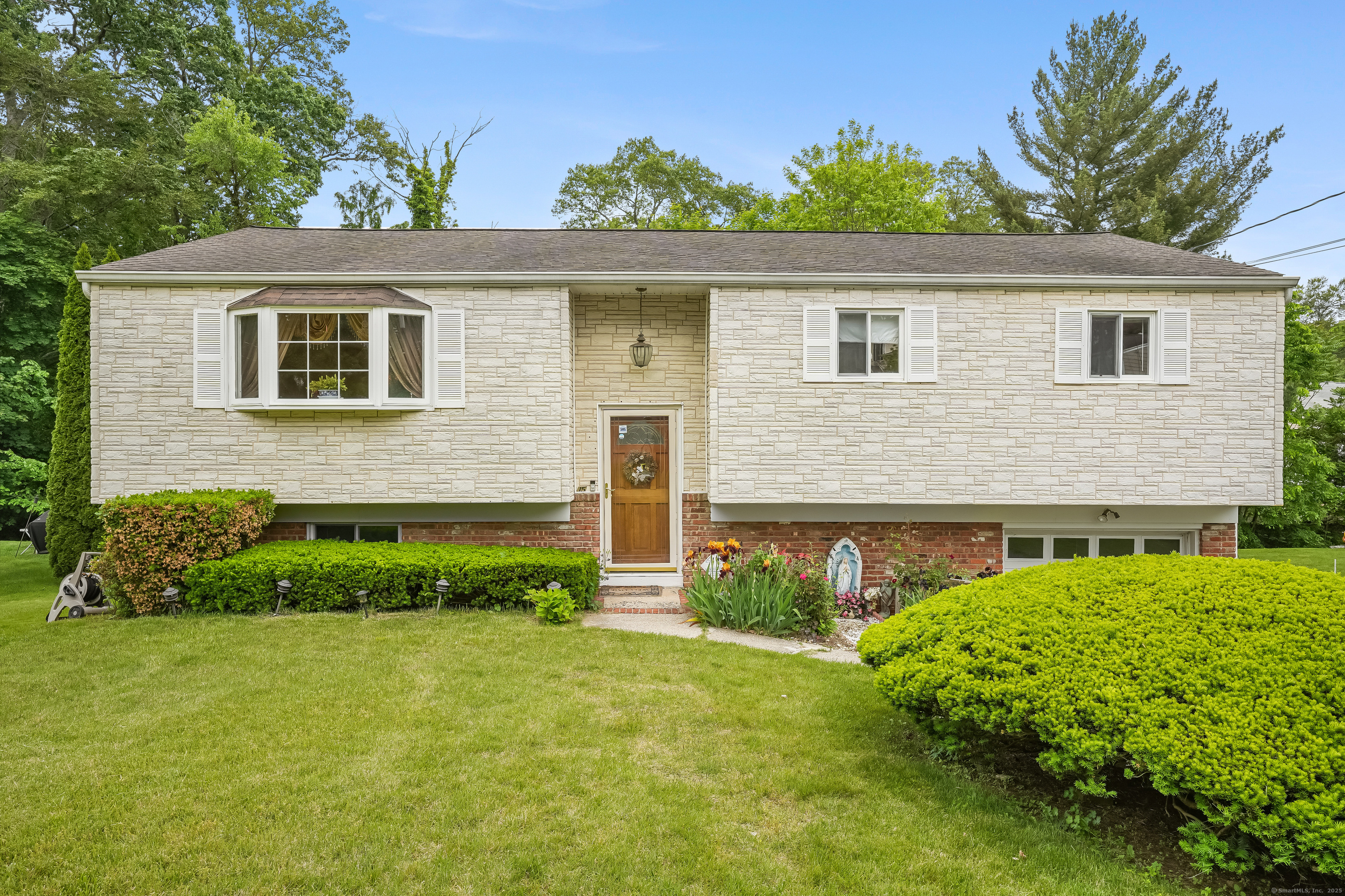 15 Amherst Place