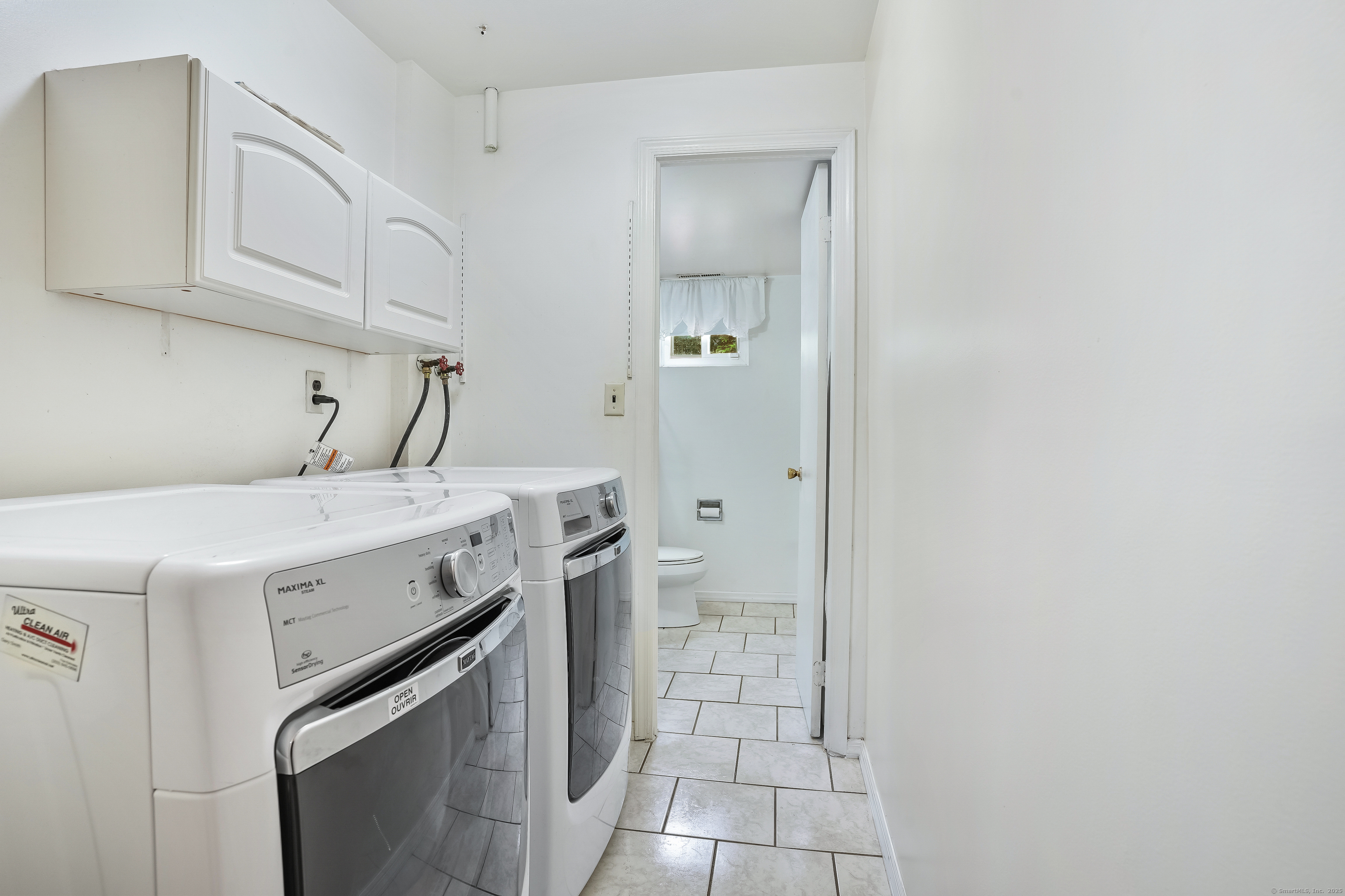 15 Amherst Place