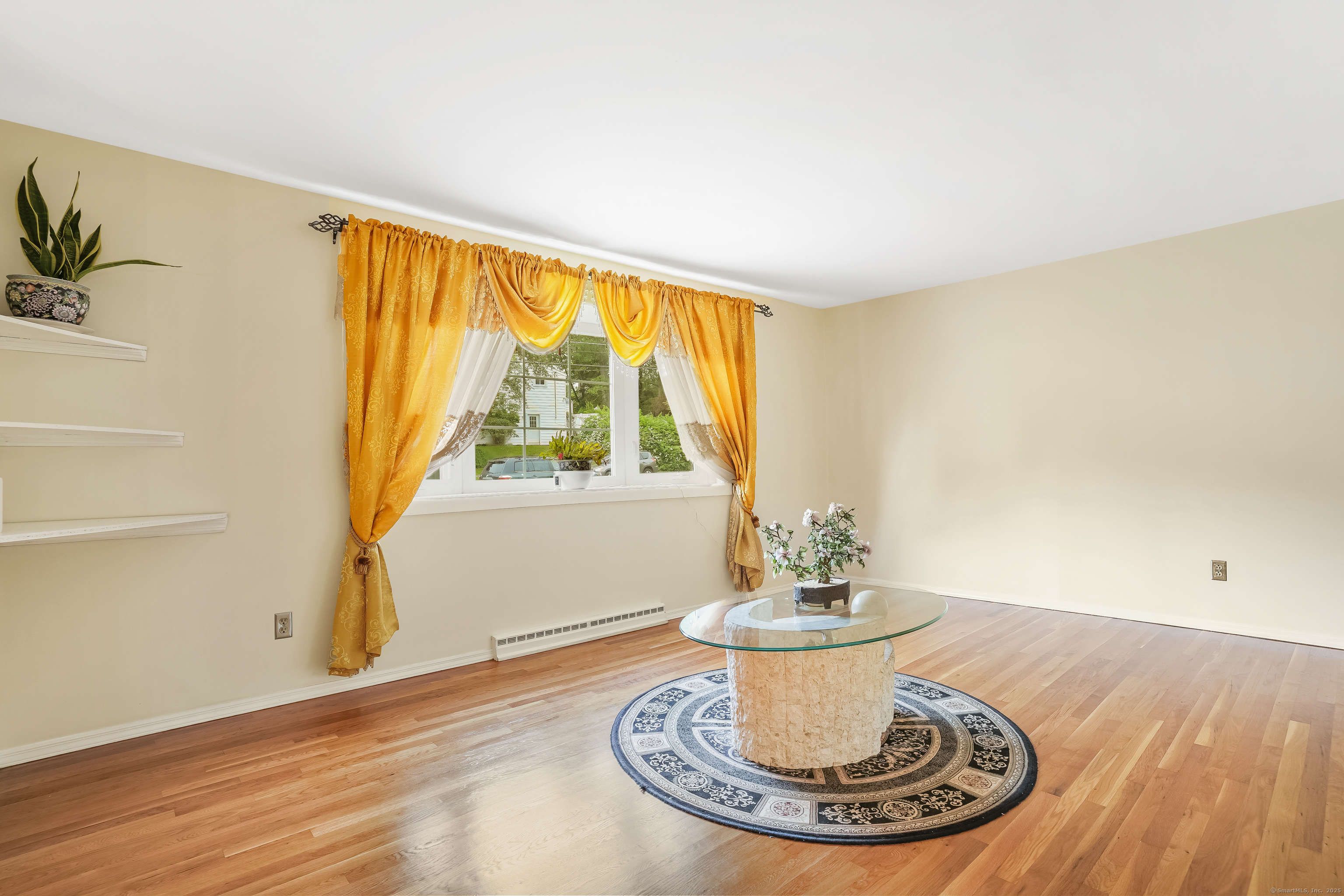 15 Amherst Place