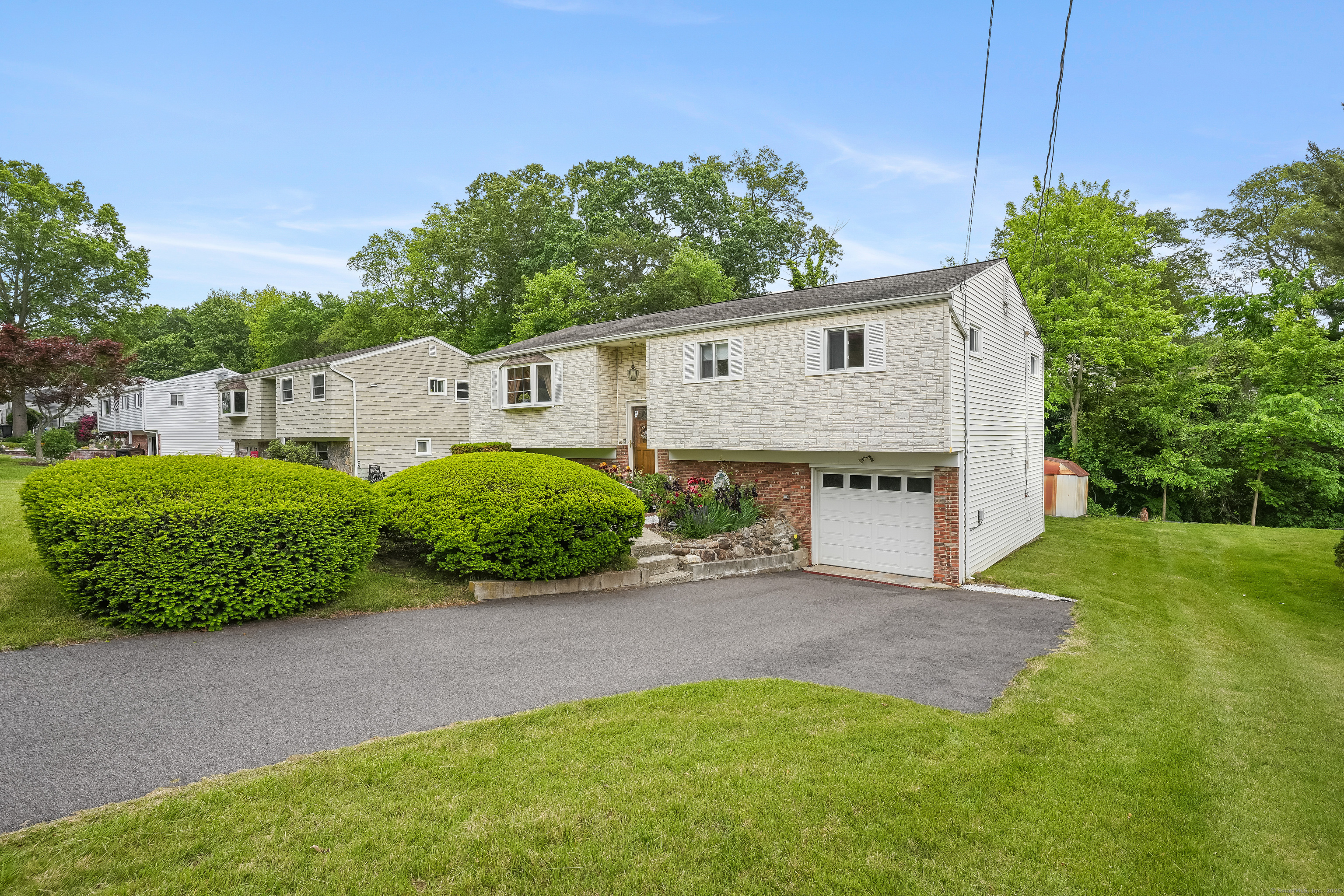 15 Amherst Place