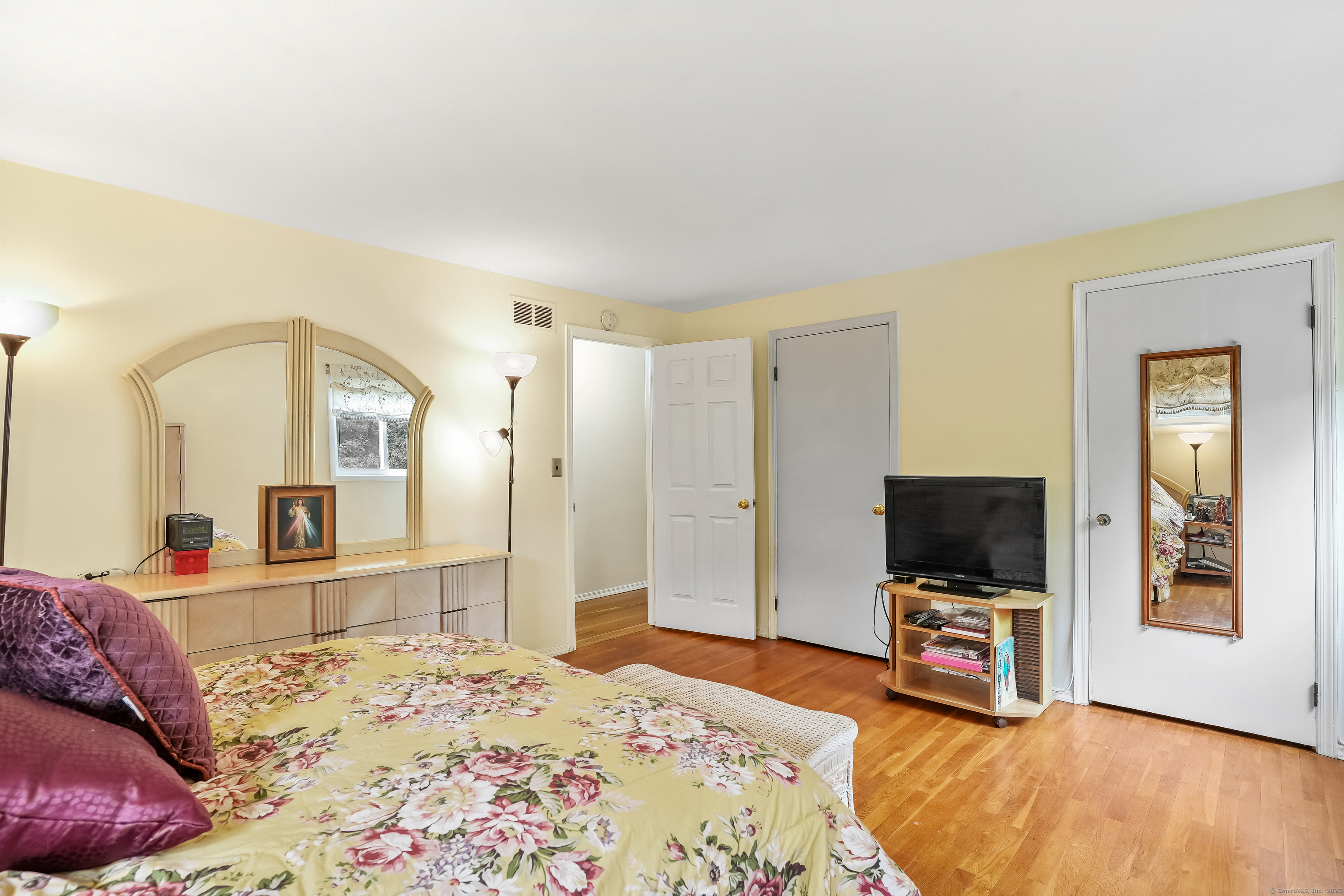 15 Amherst Place