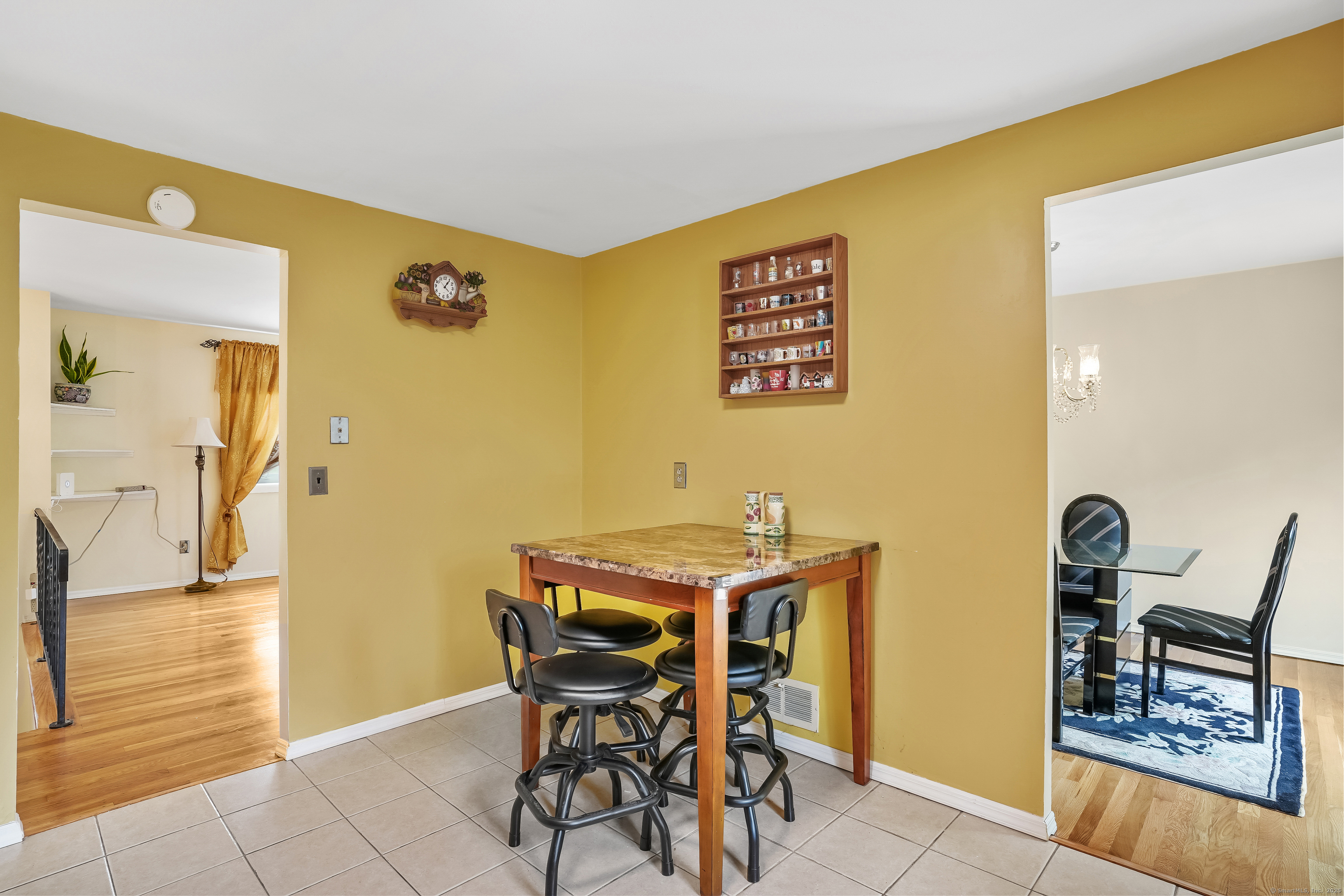 15 Amherst Place