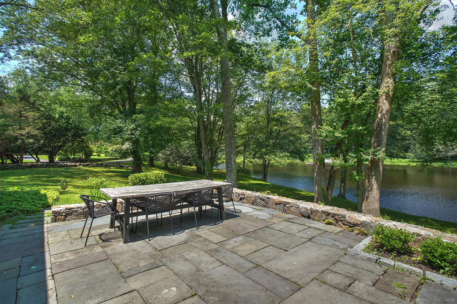 50 Pond Road