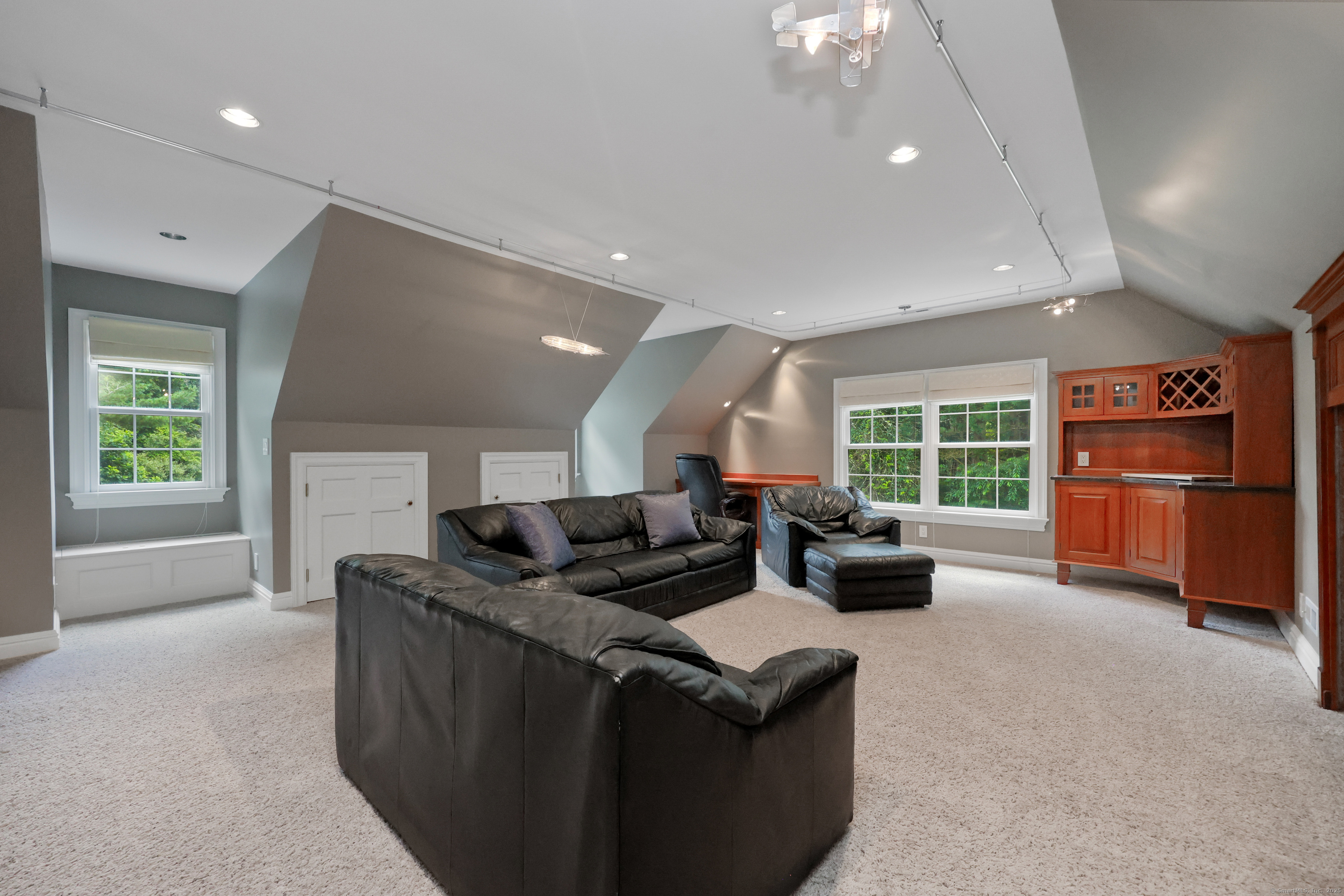 28 Sunnyview Drive