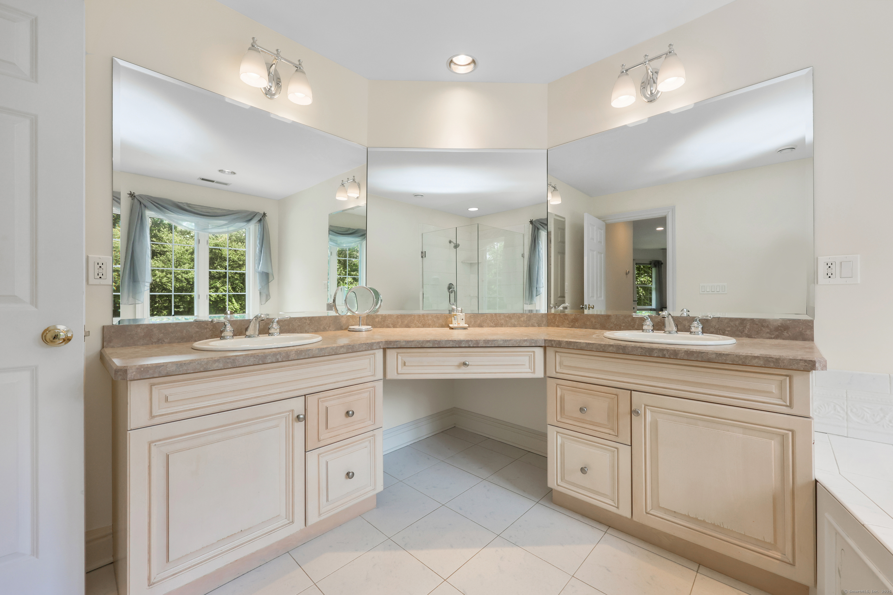28 Sunnyview Drive