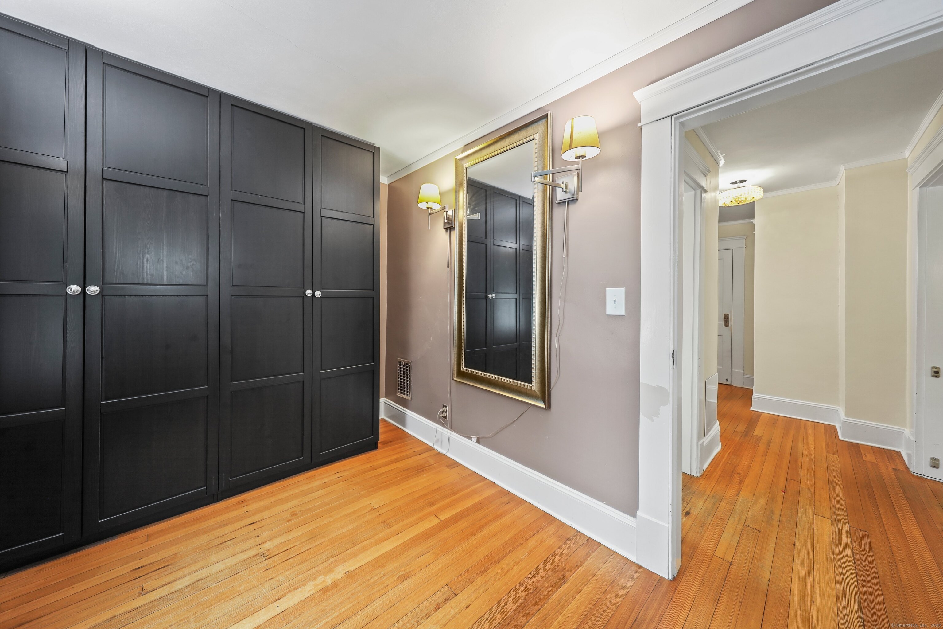 54 Woodlawn Avenue