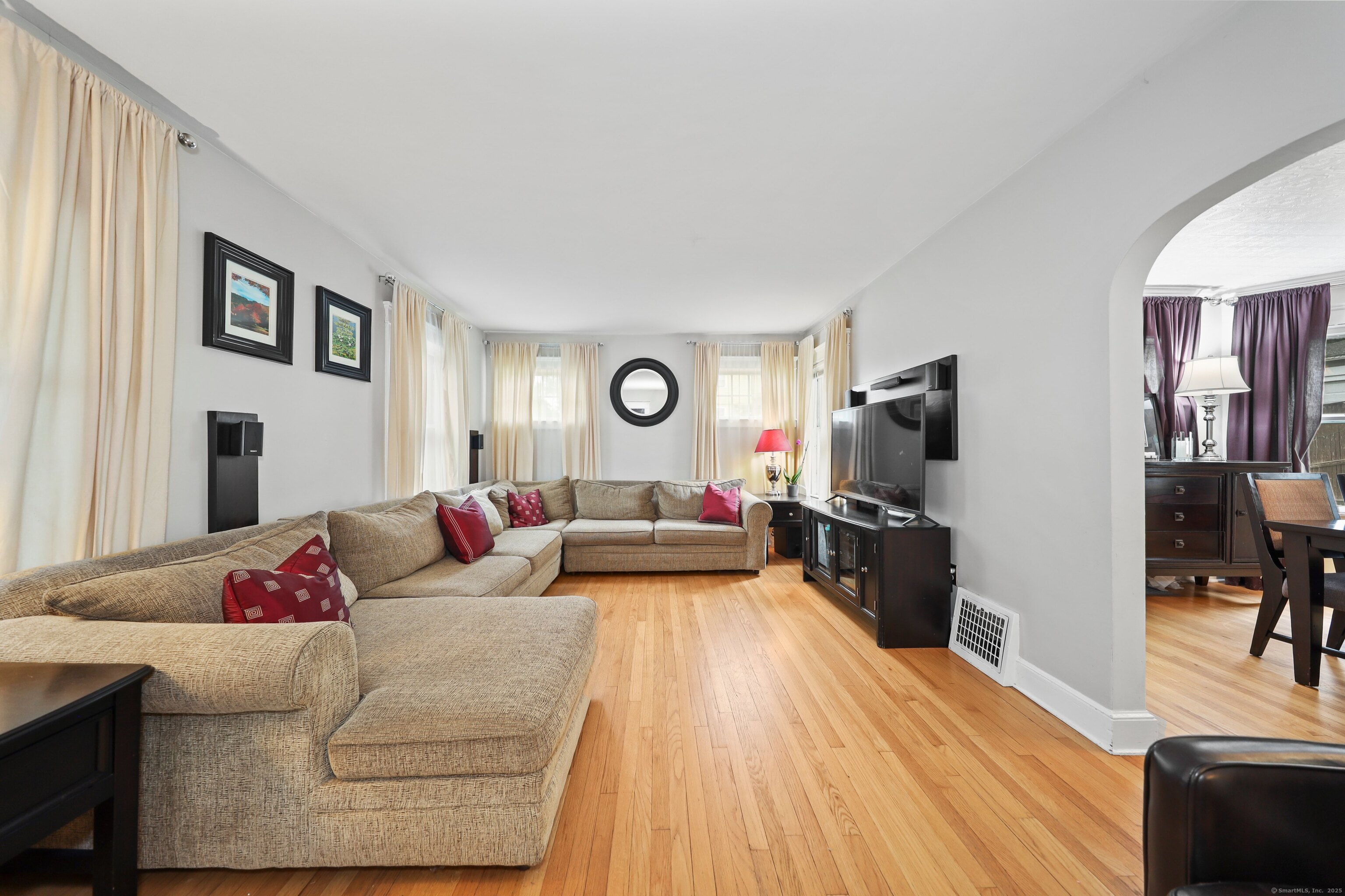 54 Woodlawn Avenue