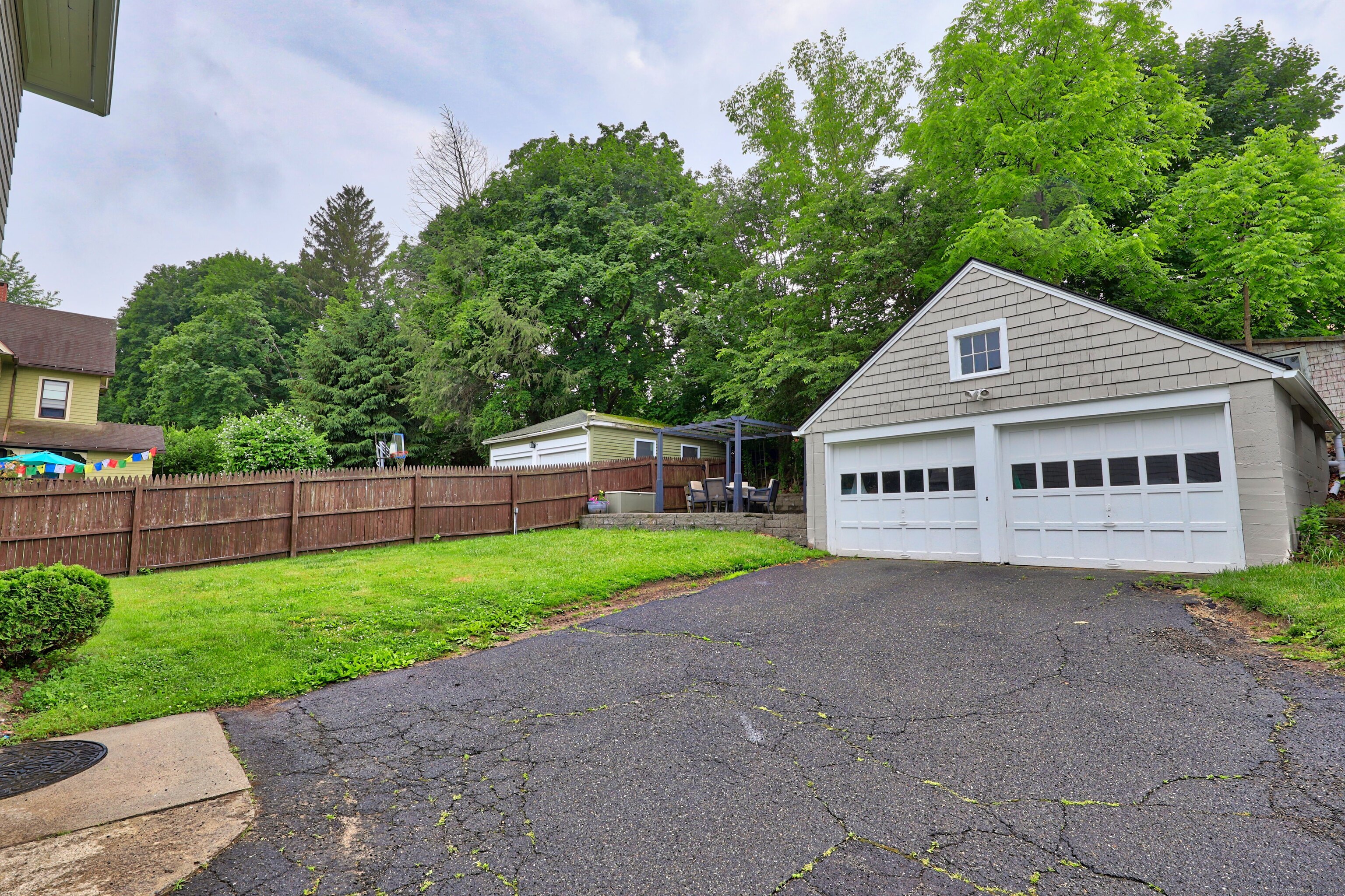 54 Woodlawn Avenue