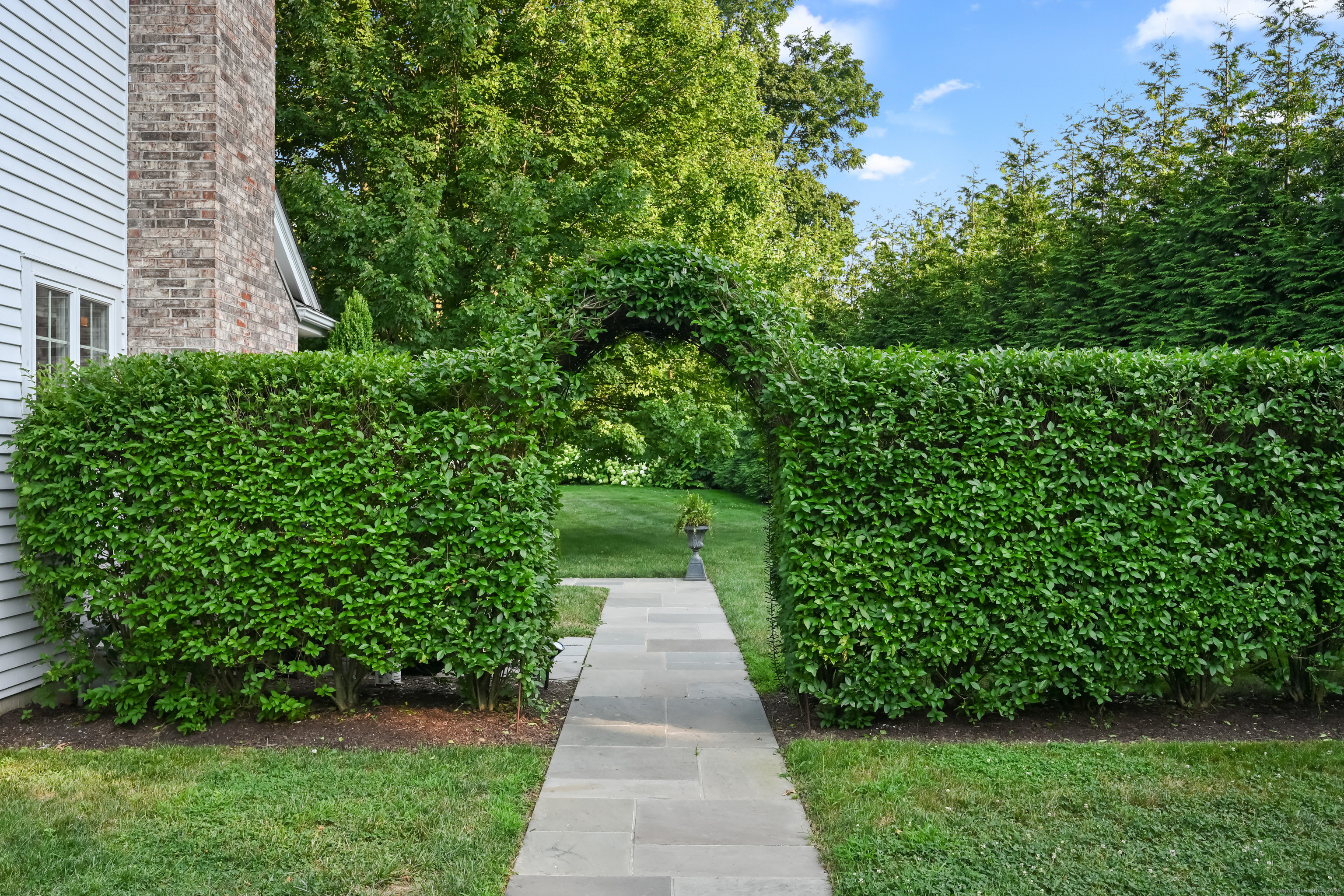 4 Golf View Drive