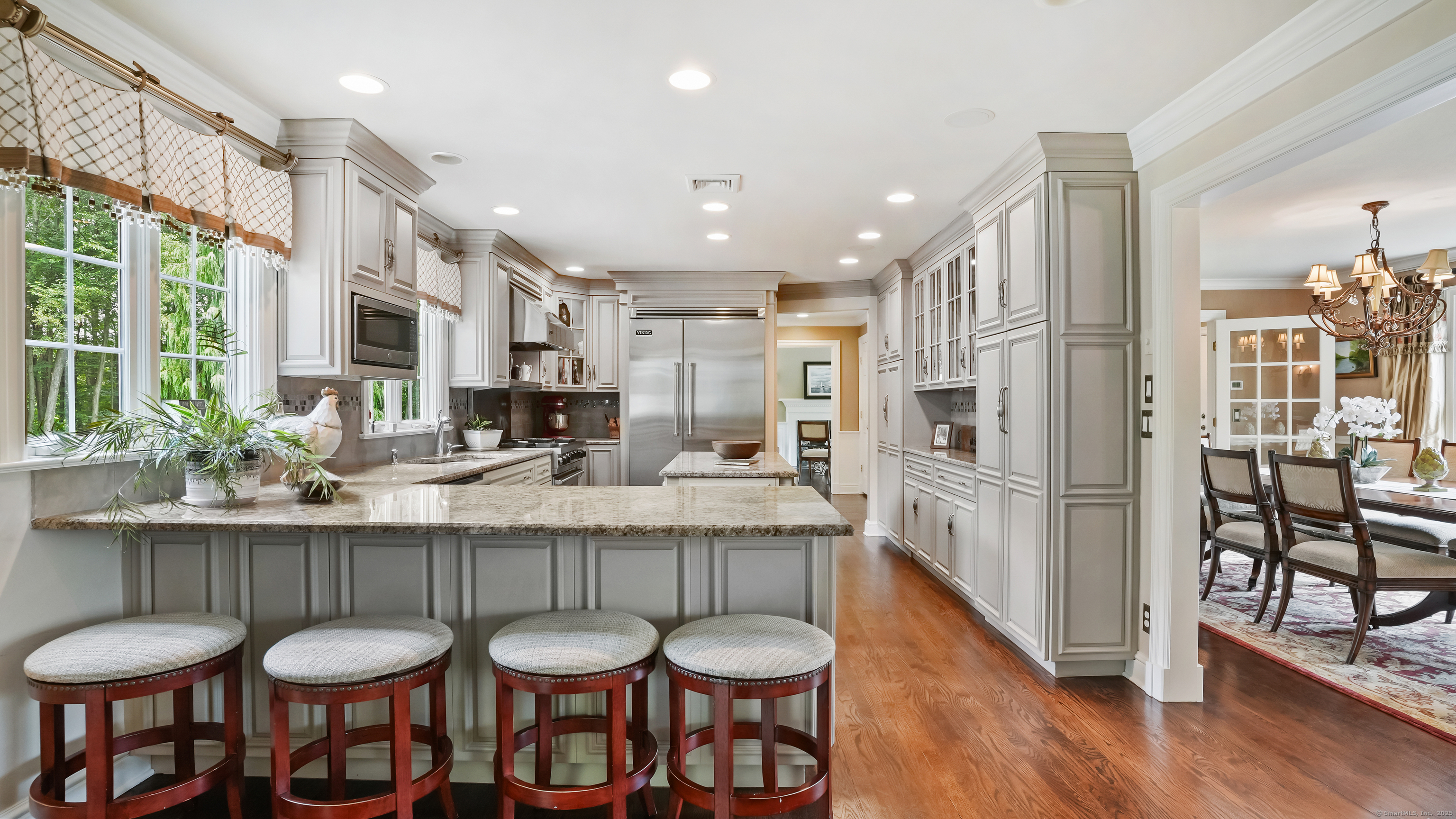 10 Laurel Drive