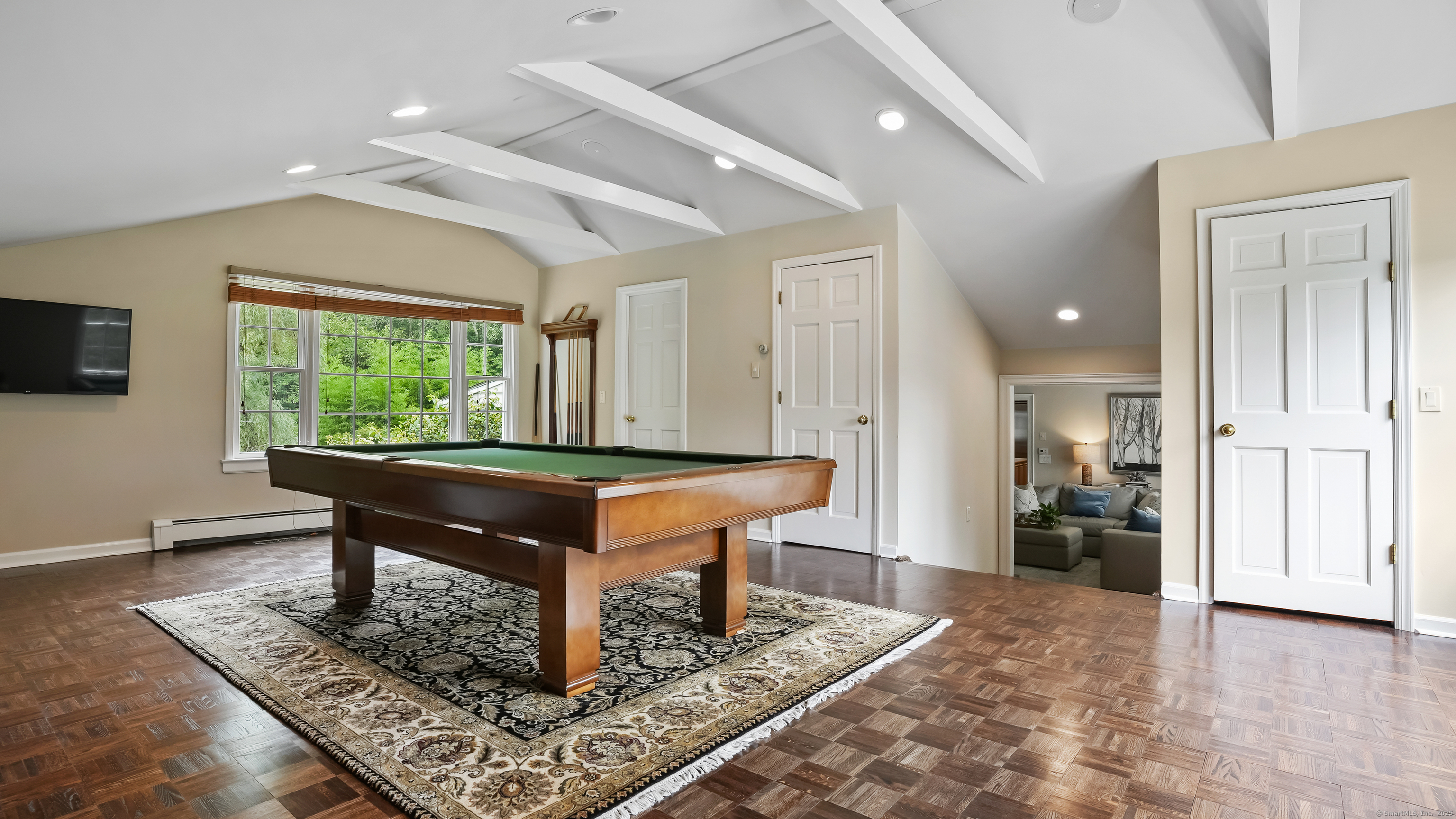 10 Laurel Drive