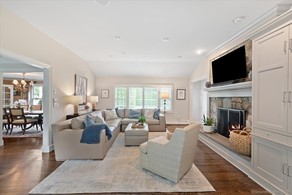 10 Laurel Drive