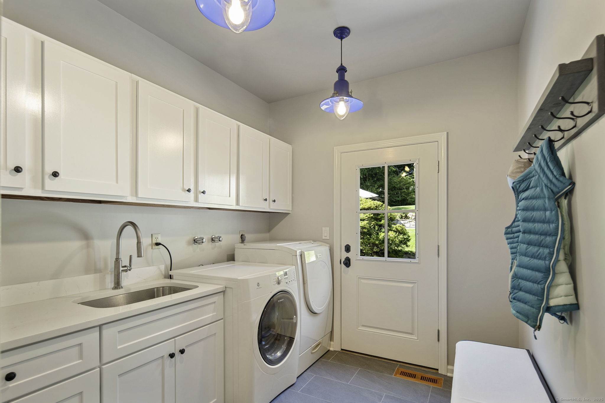 87 Catalpa Road