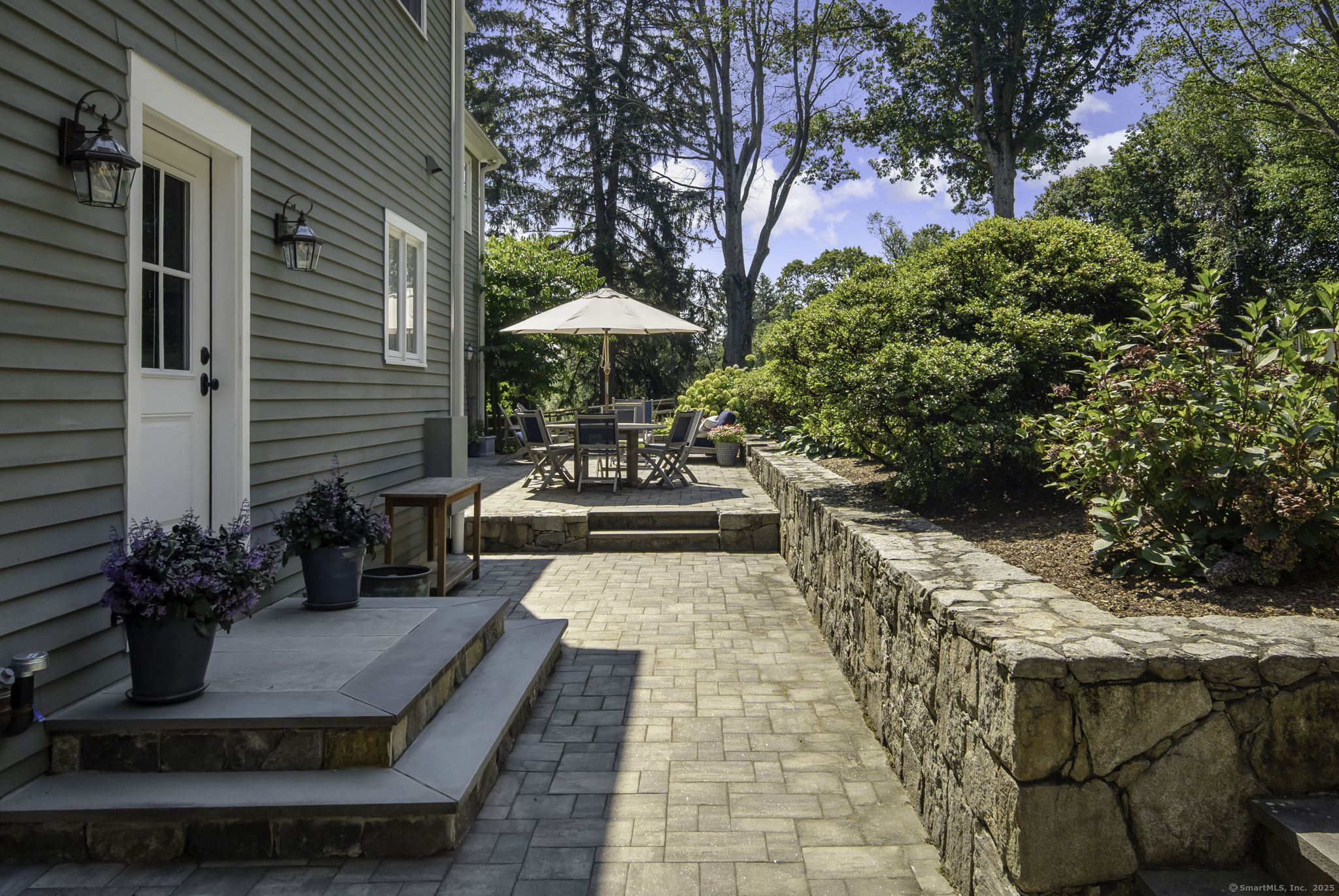 87 Catalpa Road