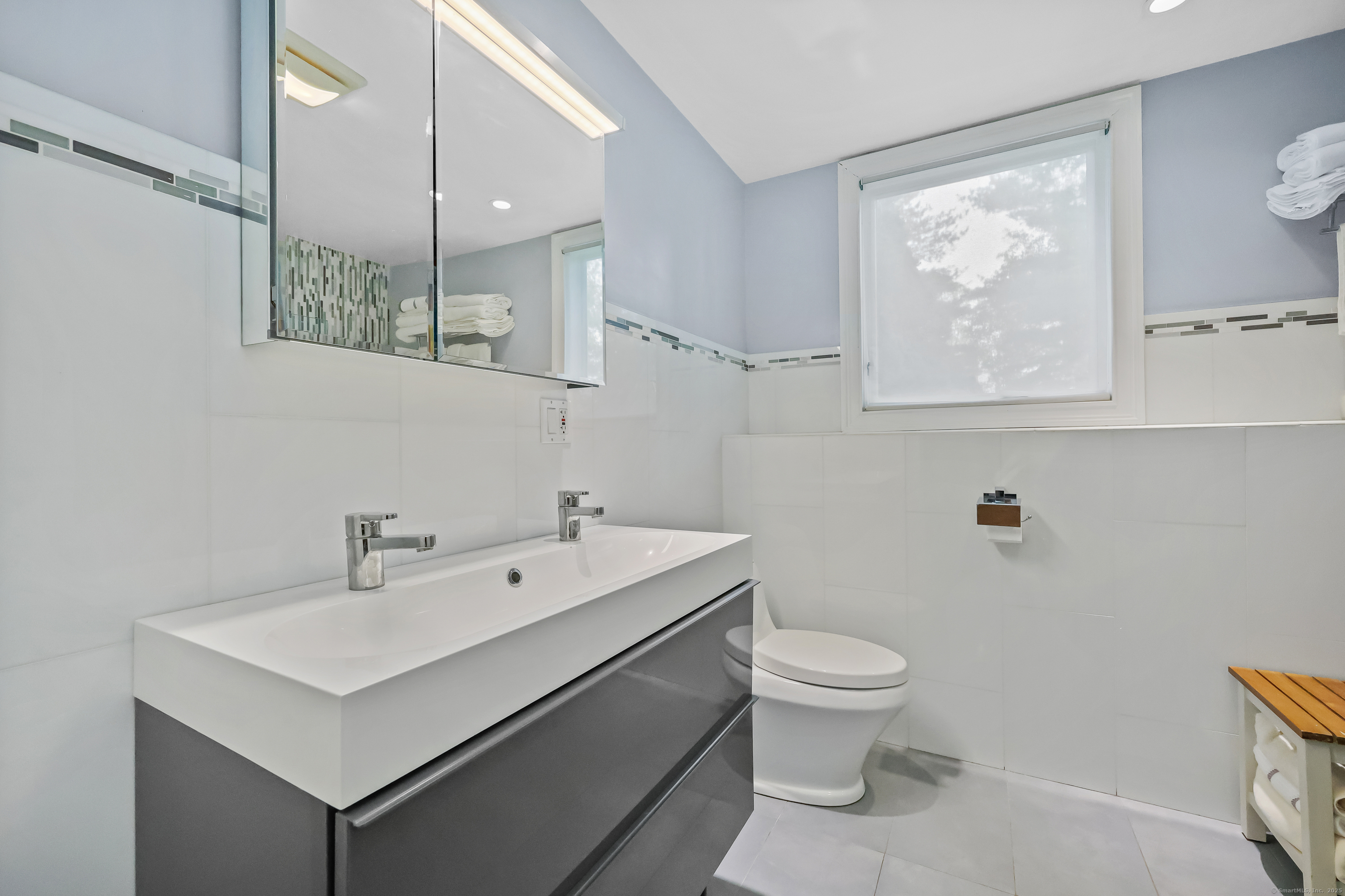 2190 Sturges Highway