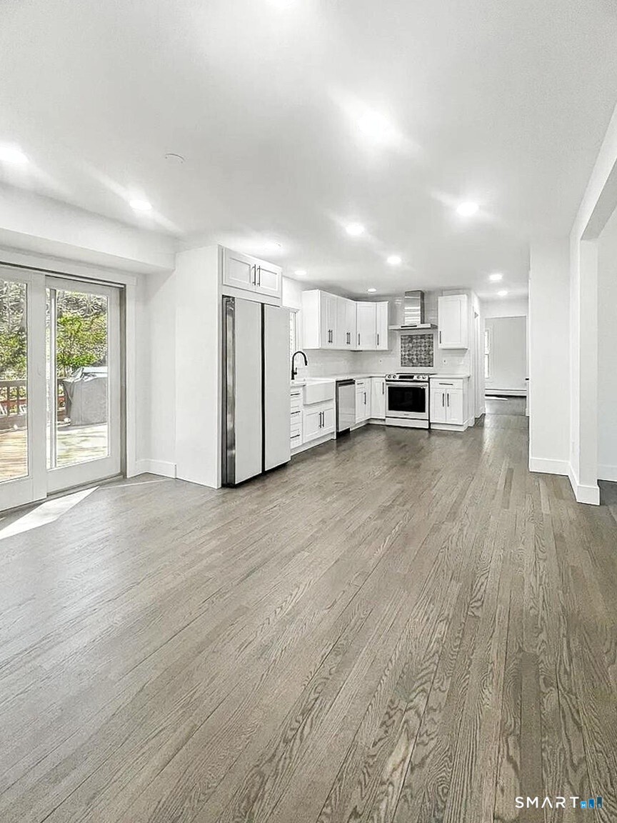 21 Field Rock Road
