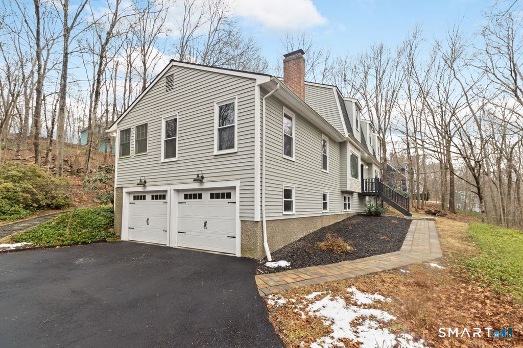 21 Field Rock Road