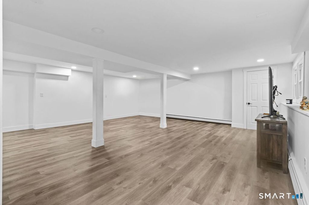 21 Field Rock Road