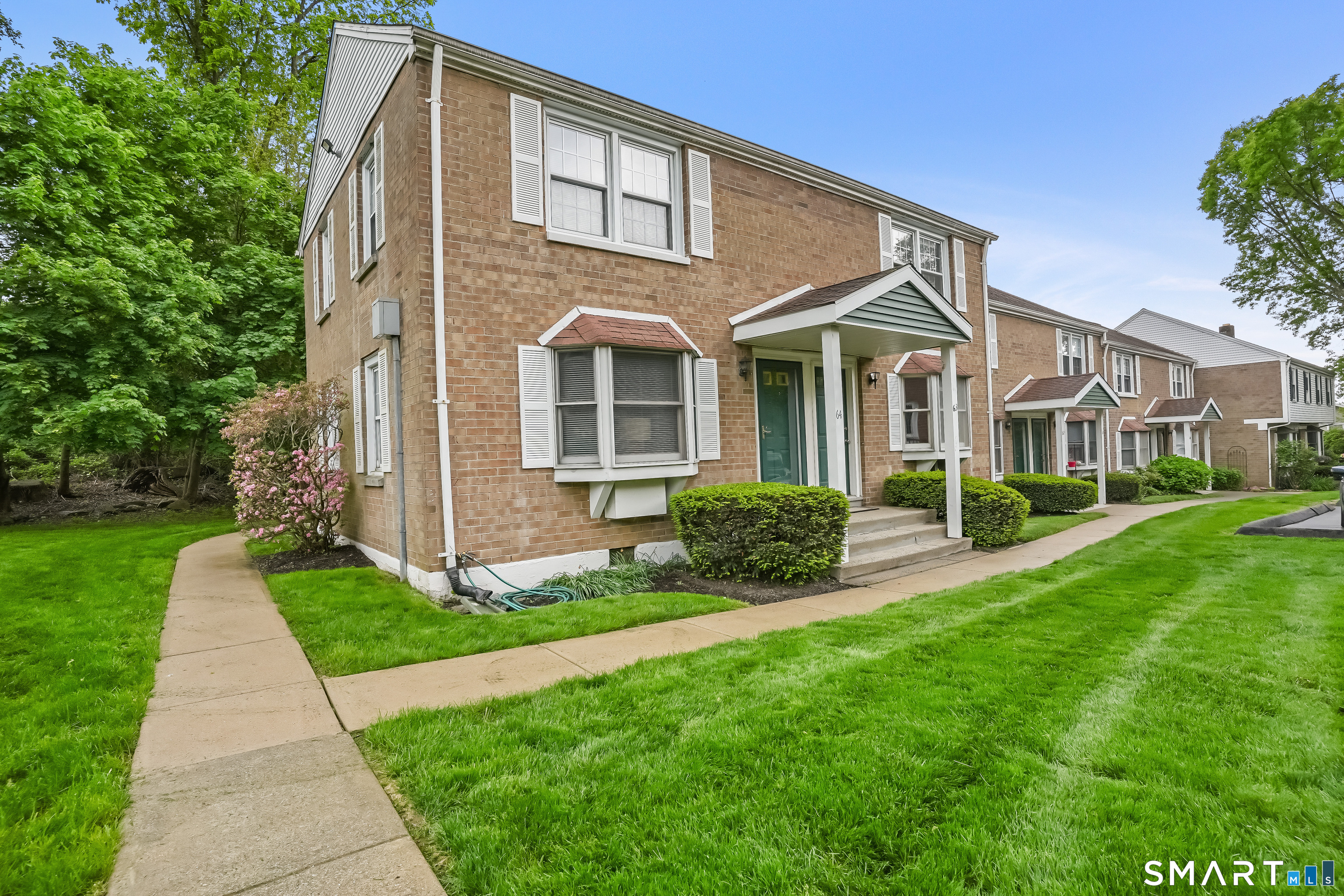 240 Sunnyridge Avenue APT 63