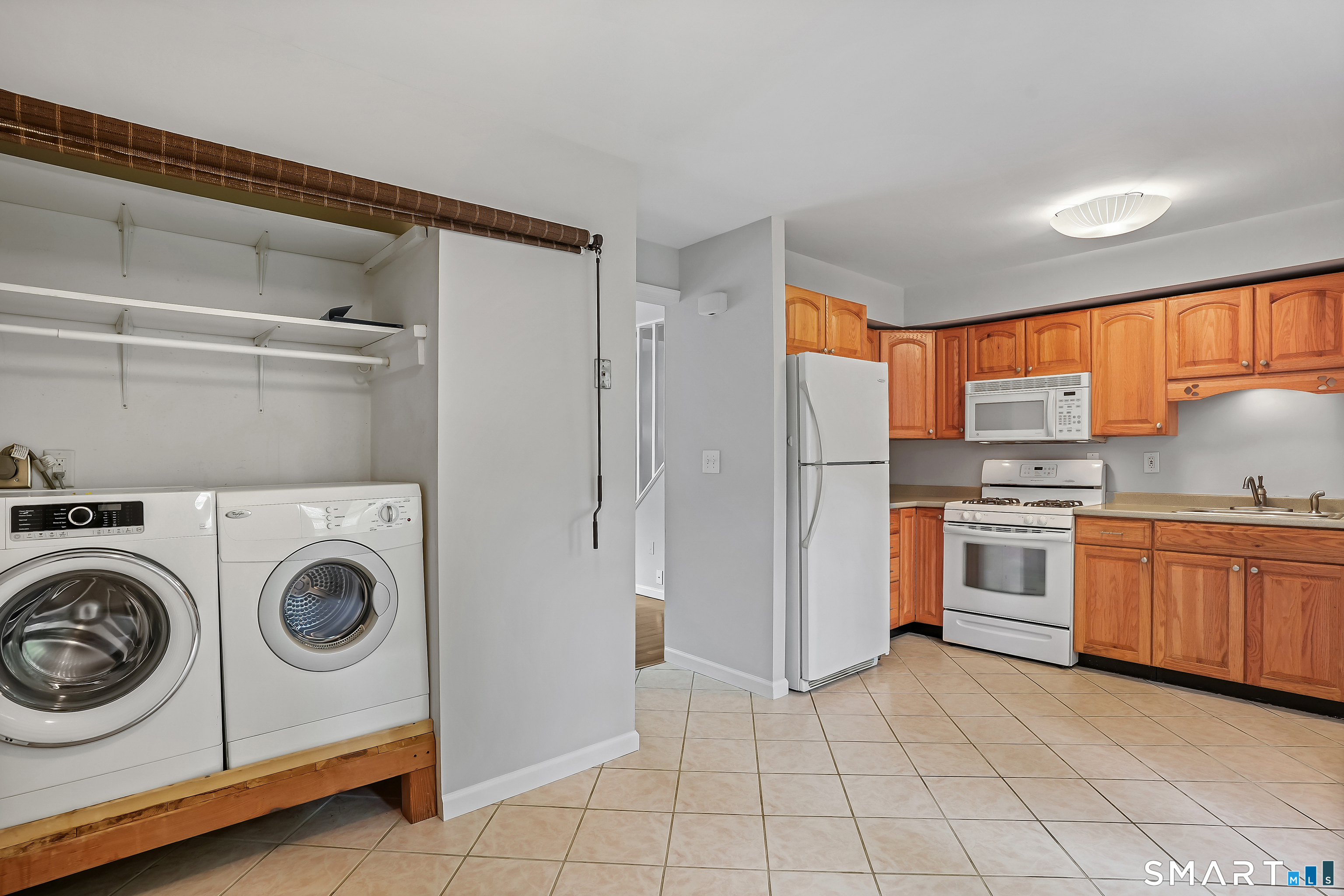 240 Sunnyridge Avenue APT 63