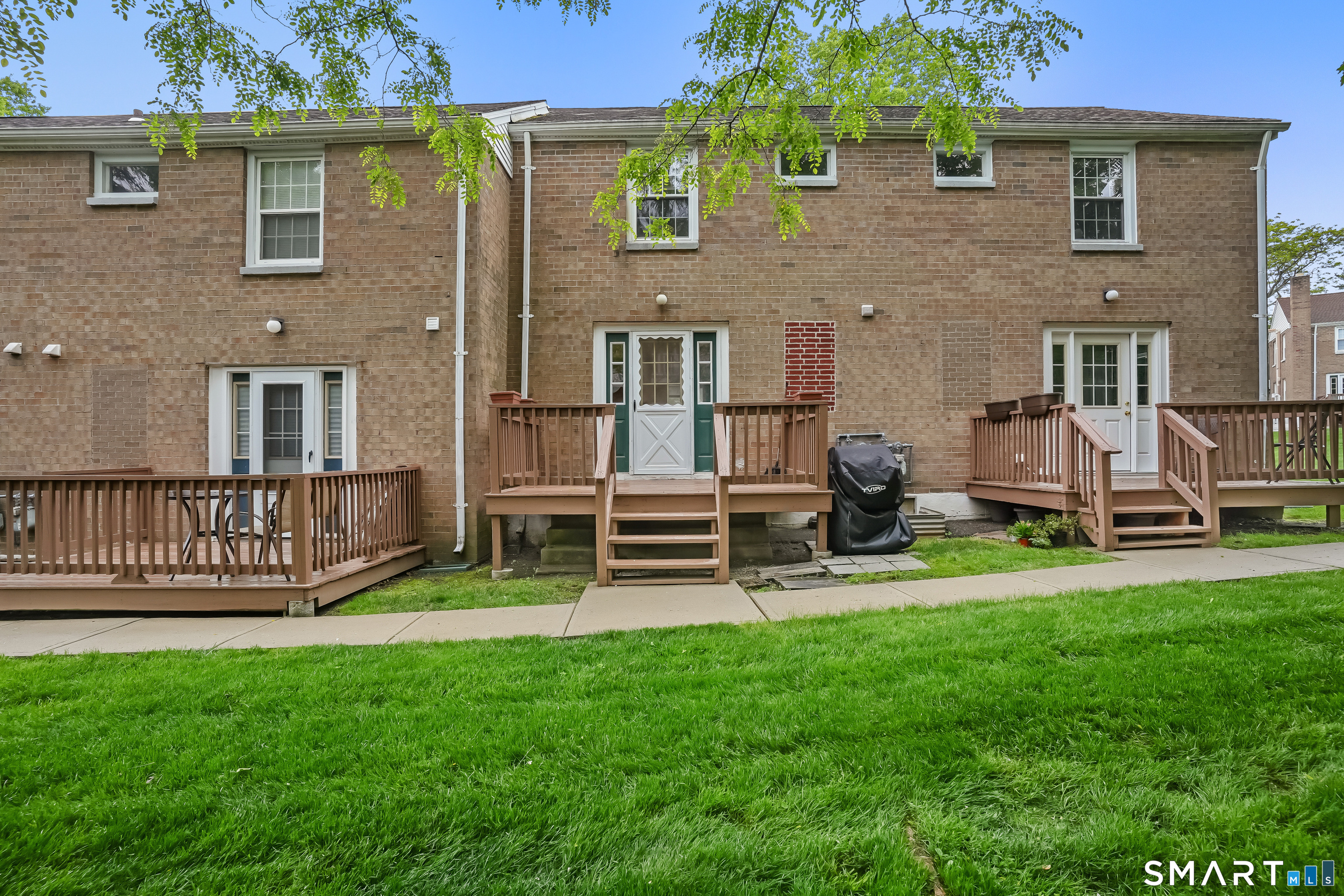 240 Sunnyridge Avenue APT 63