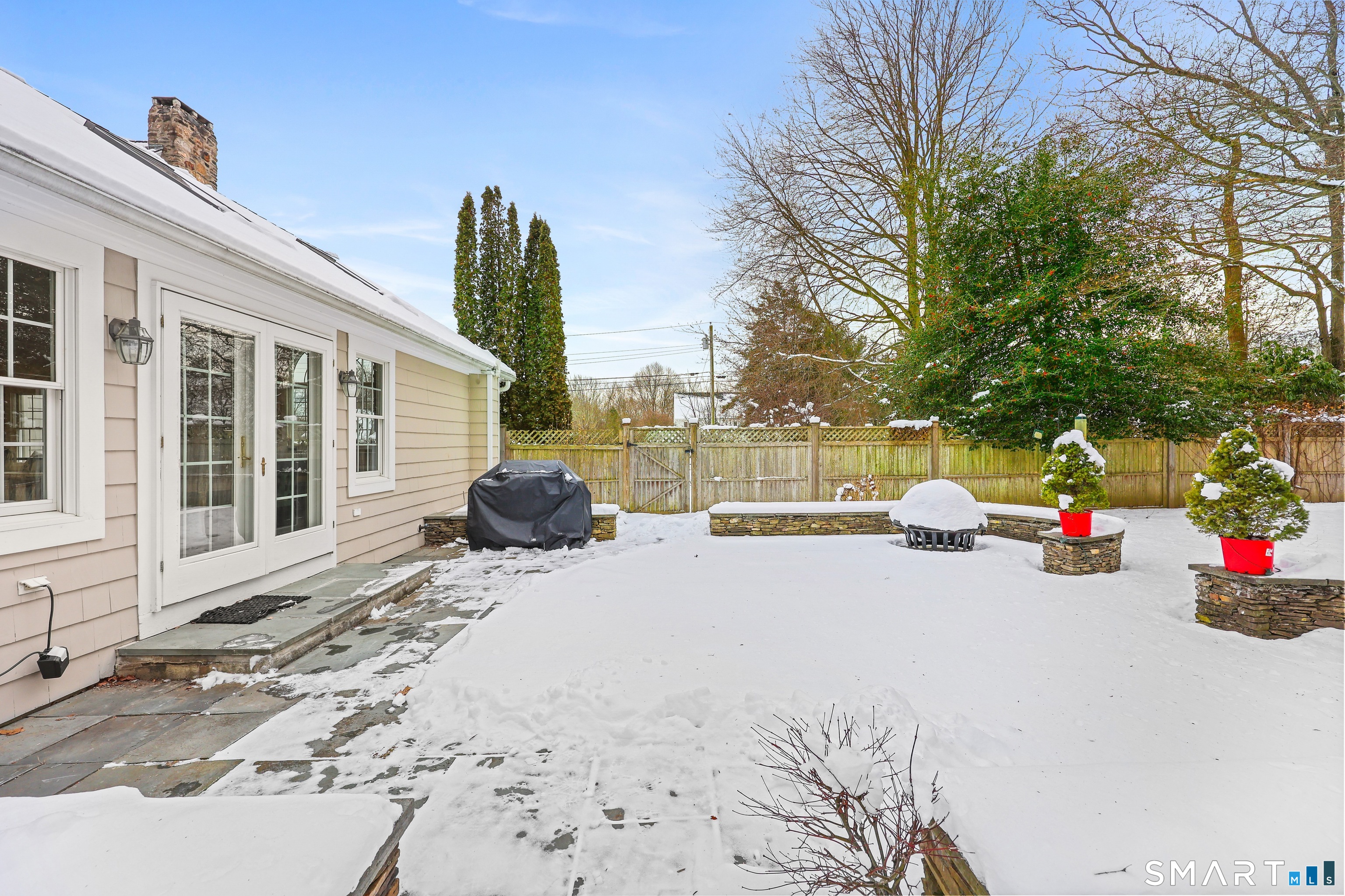 12 Ridgeway Road