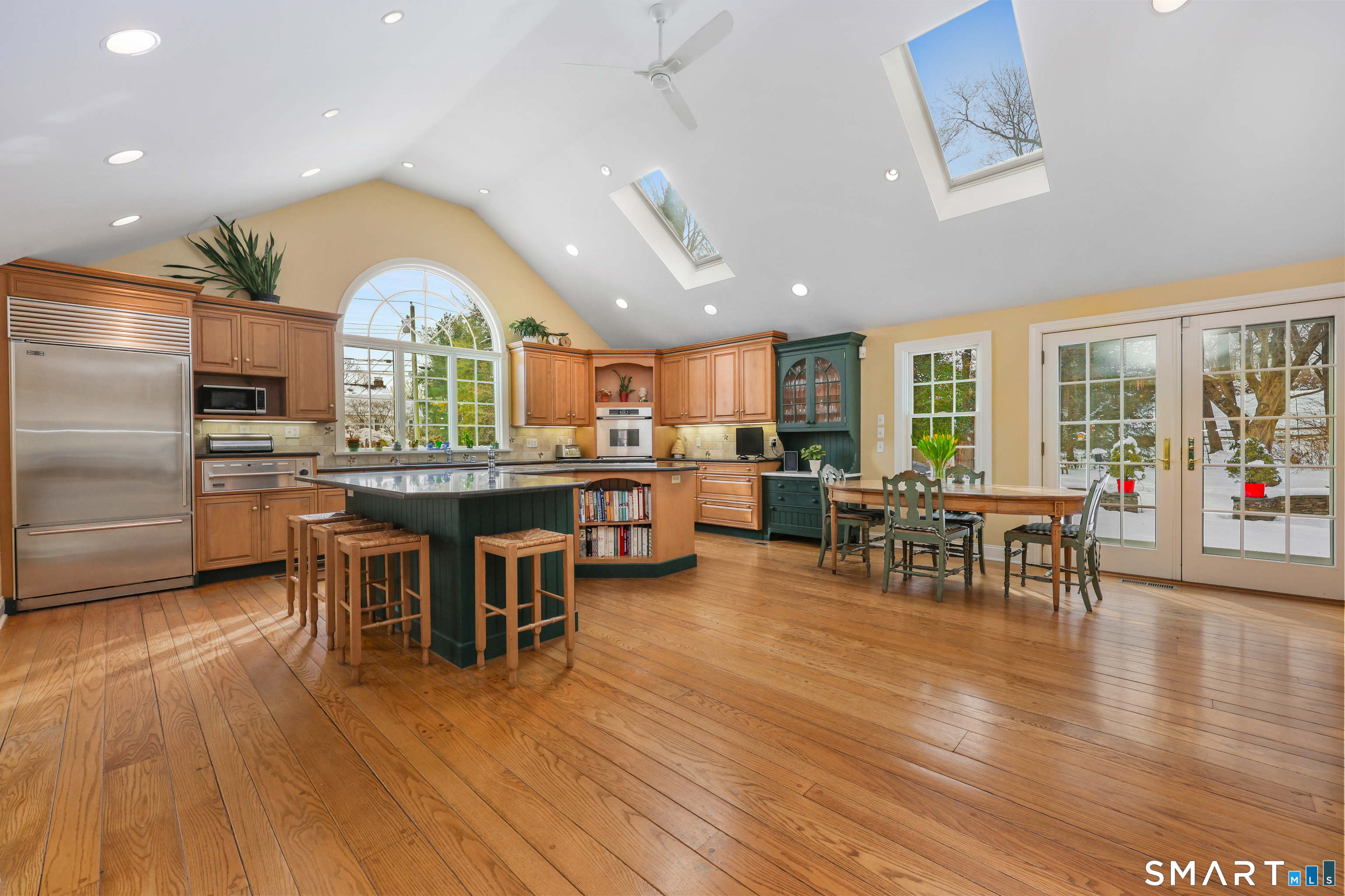 12 Ridgeway Road