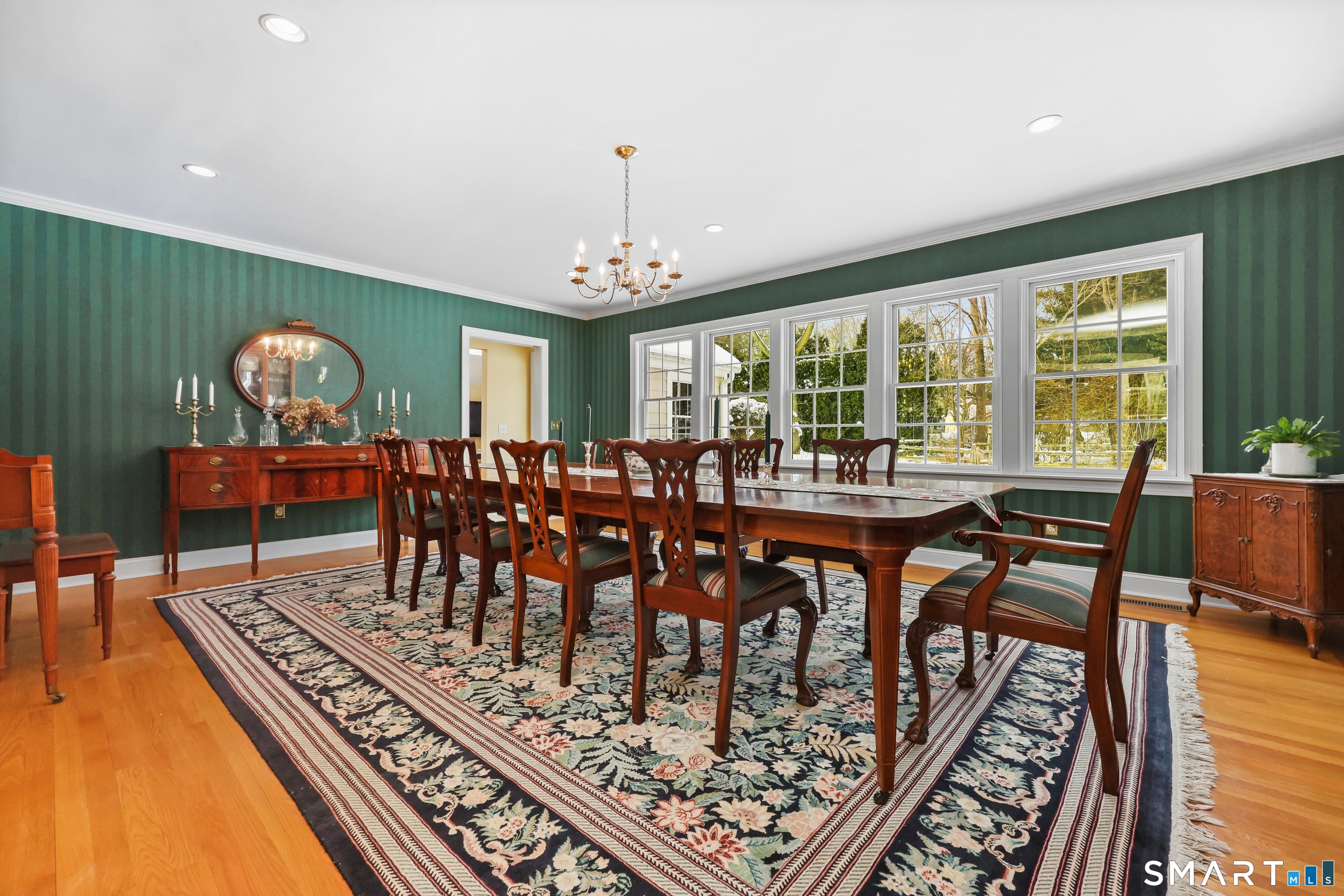 12 Ridgeway Road