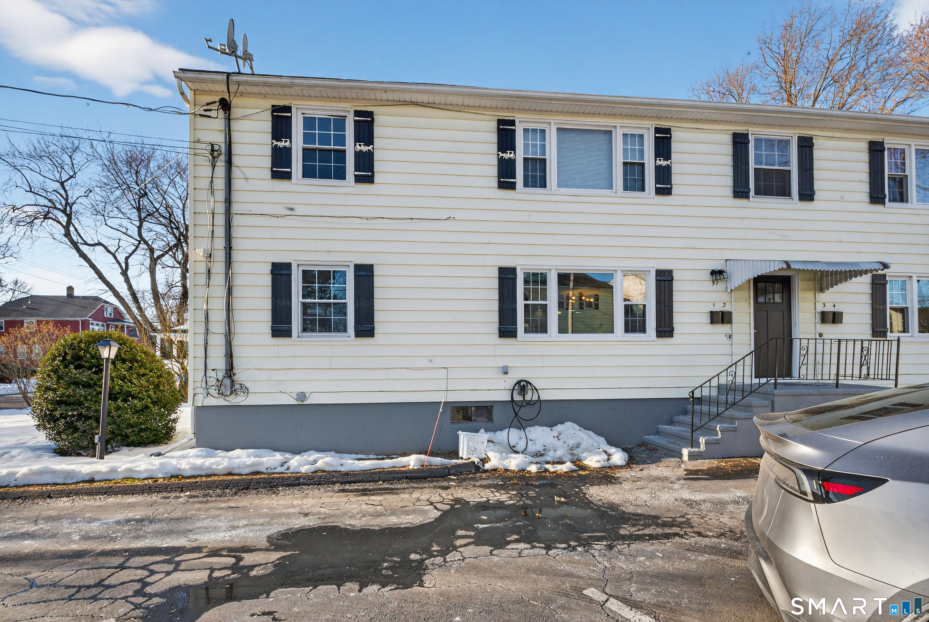57 Hibiscus Street APT 1