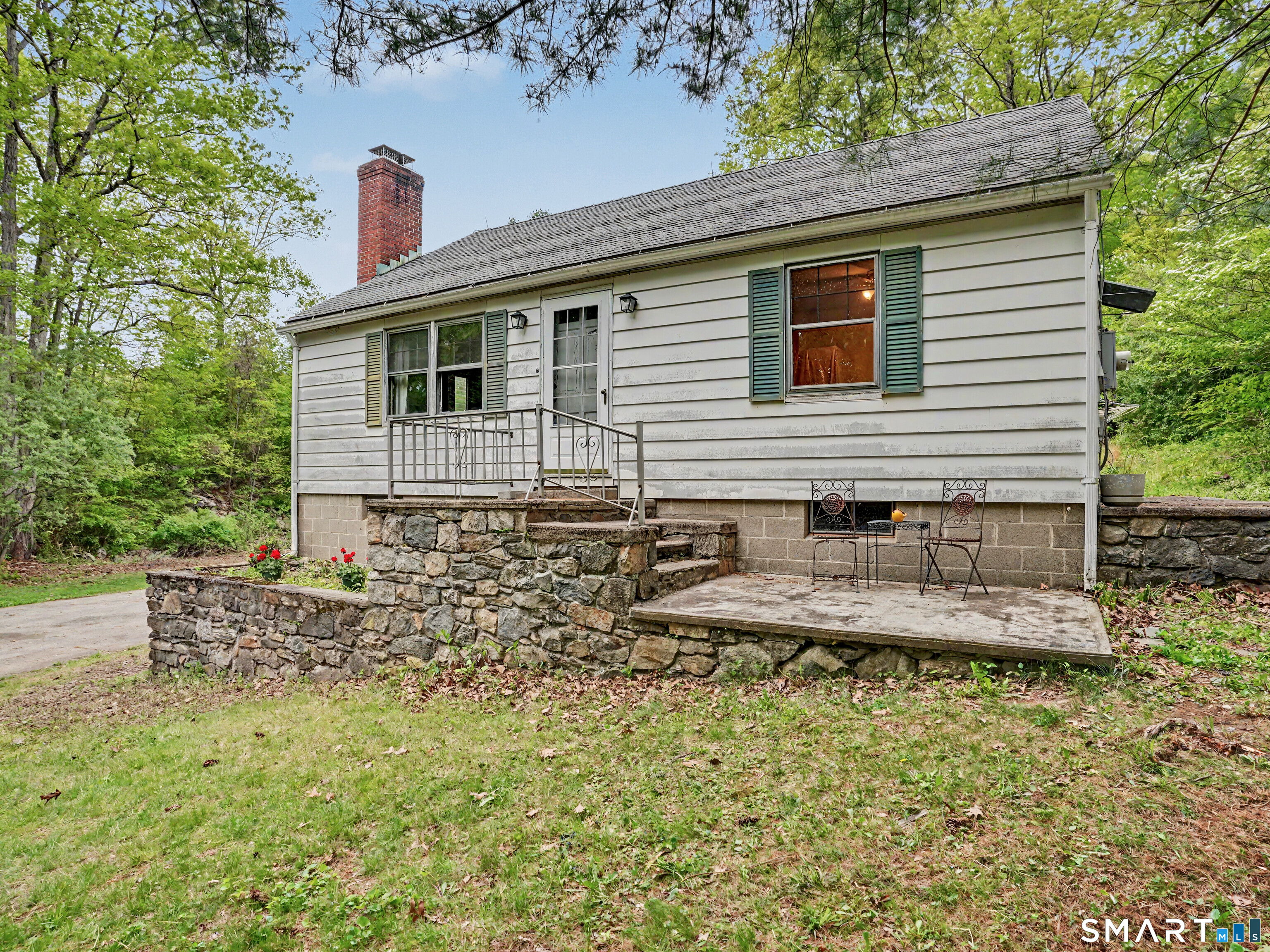230 Westport Road