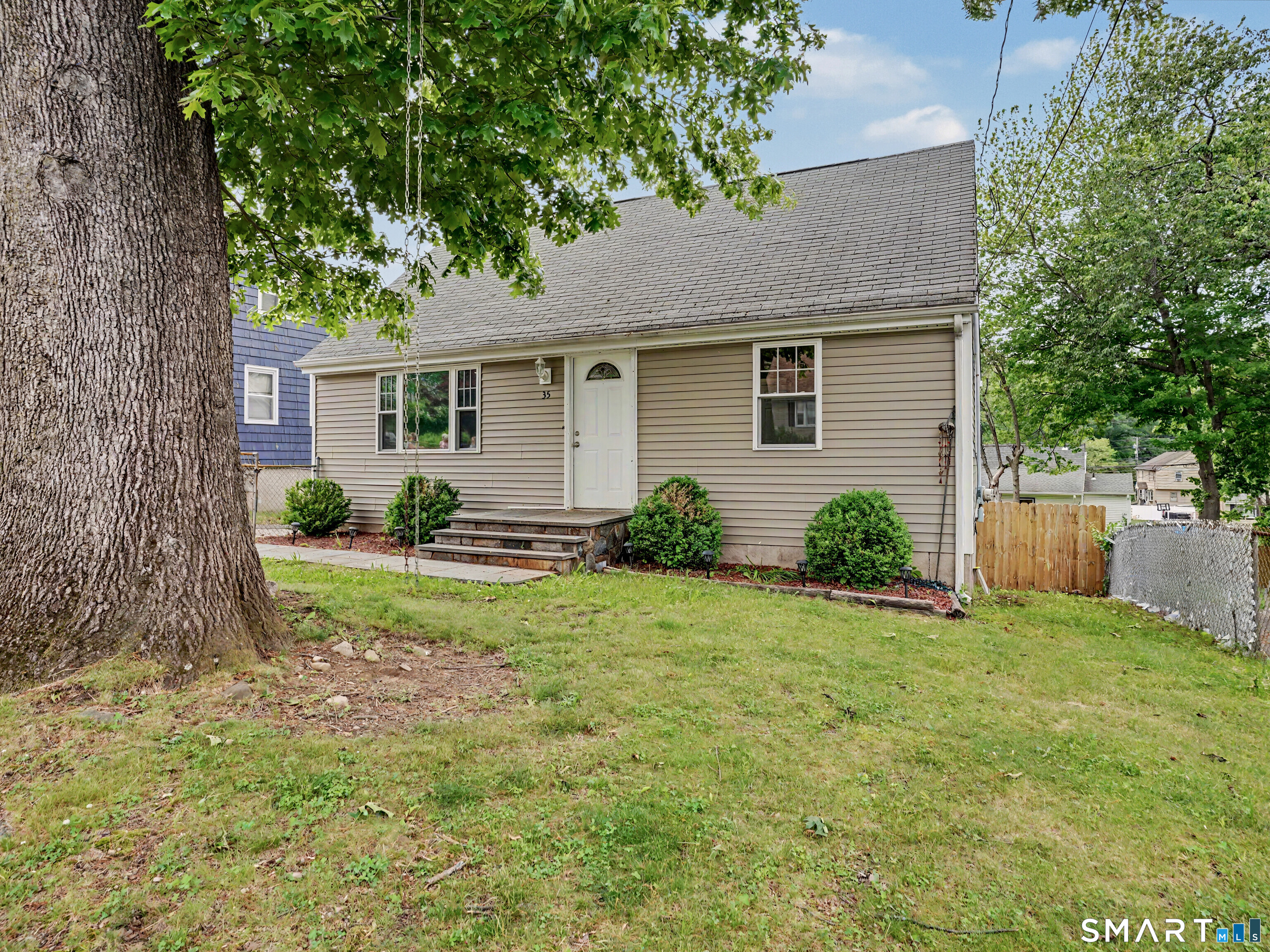 35 Oakleaf Street